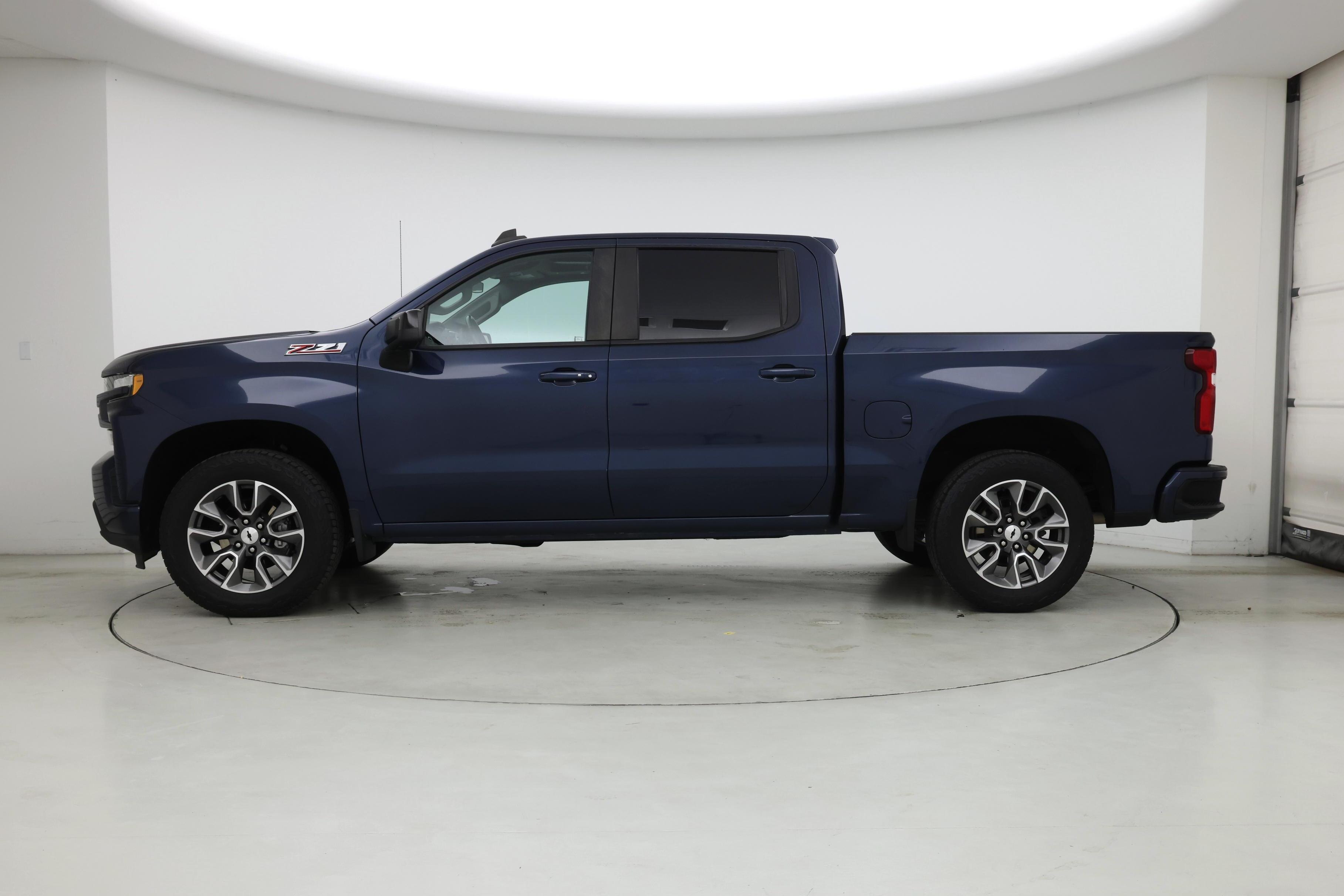 Thumbnail: 2020 Chevrolet Silverado 1500 - 3