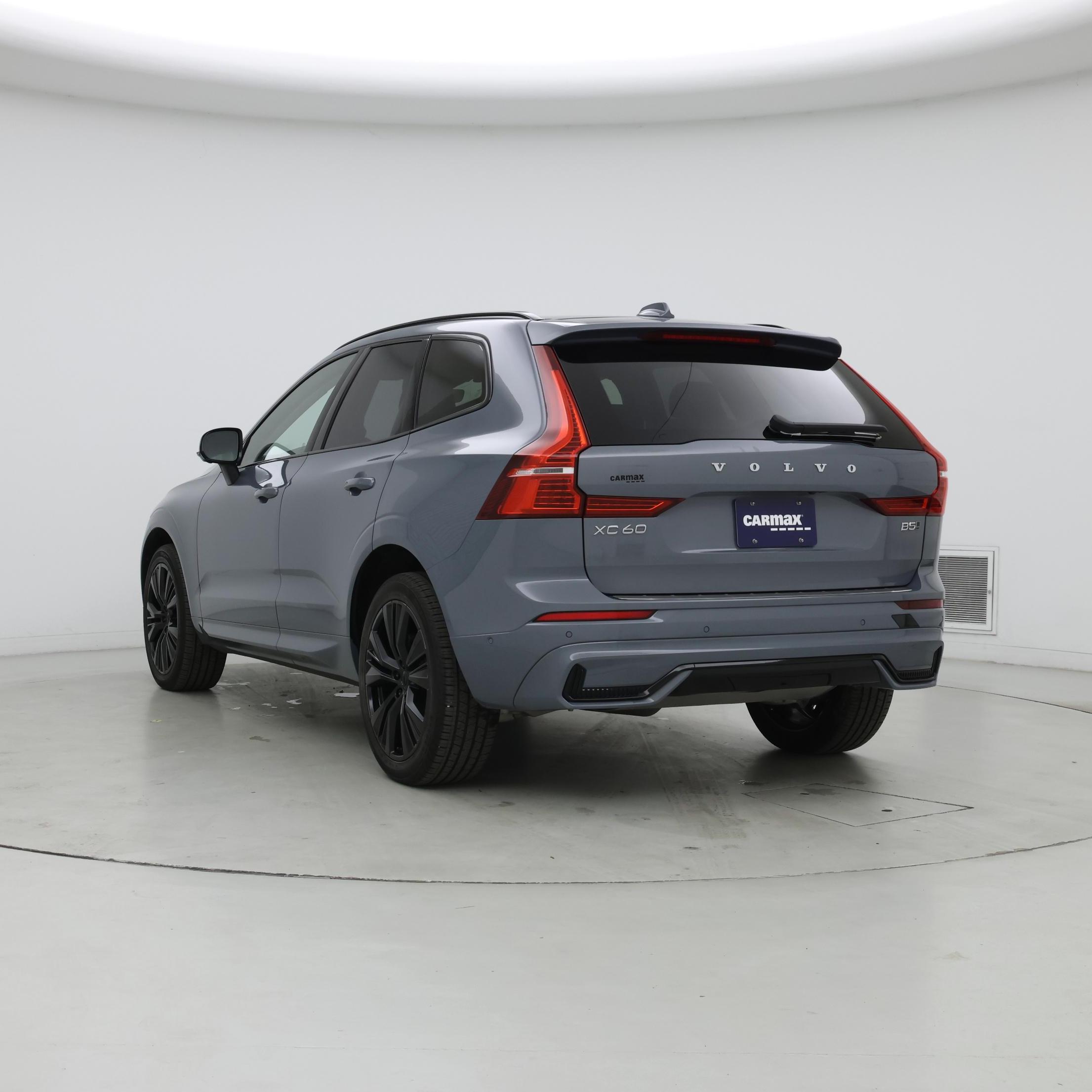 Thumbnail: 2023 Volvo XC60 - 2