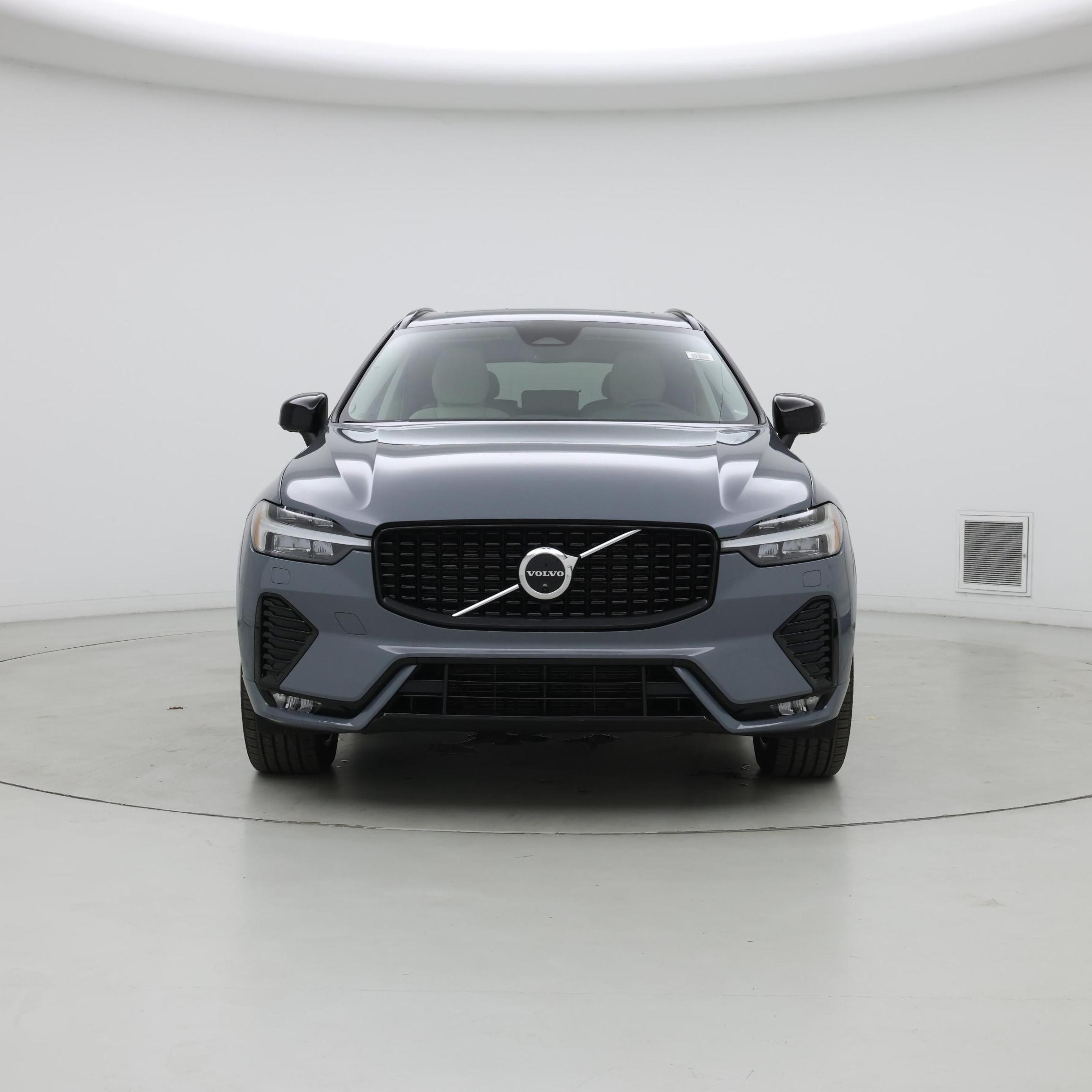 Thumbnail: 2023 Volvo XC60 - 5