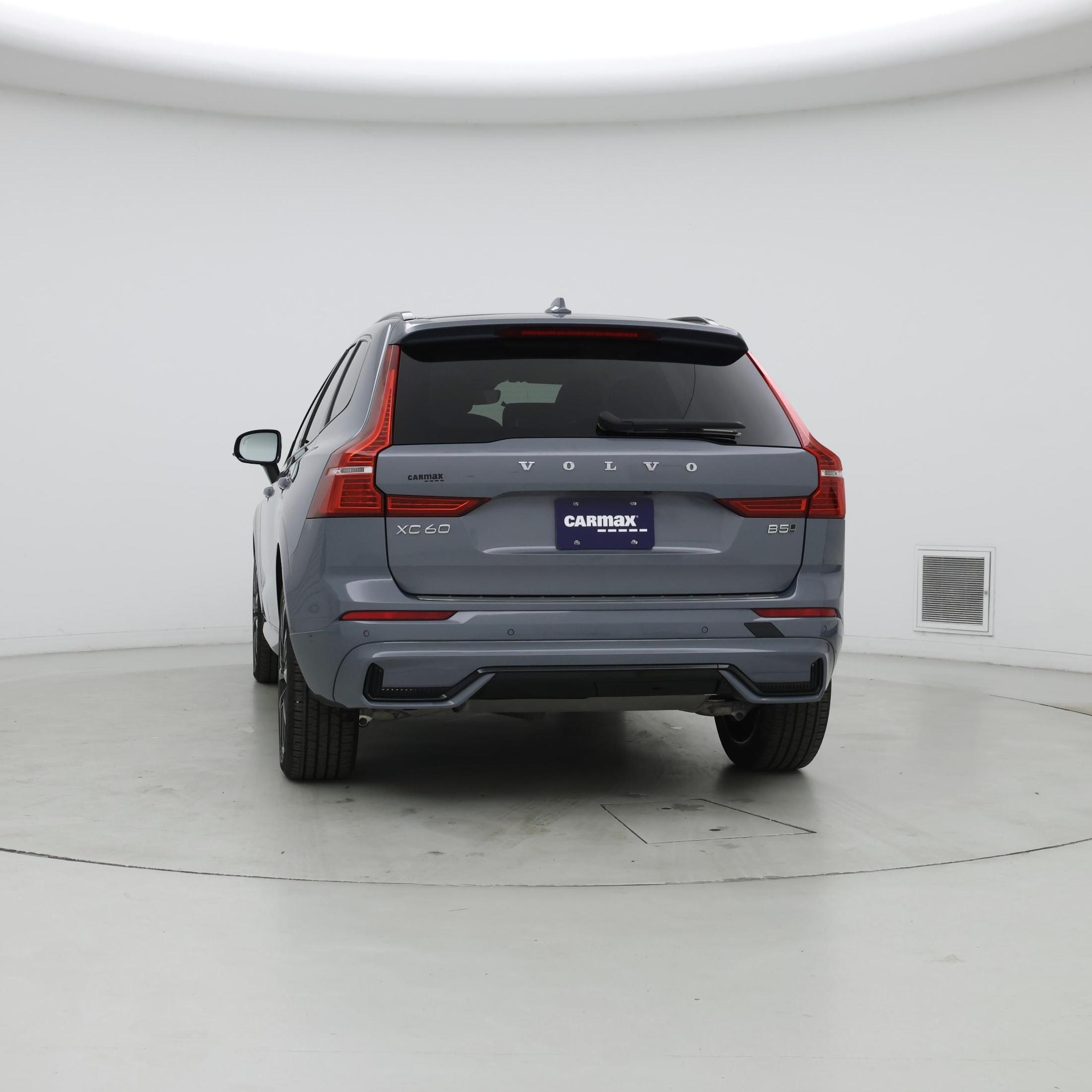 Thumbnail: 2023 Volvo XC60 - 6