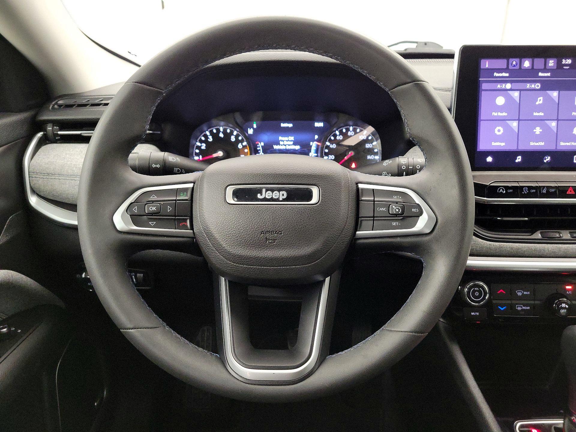 Thumbnail: 2022 Jeep Compass - 10