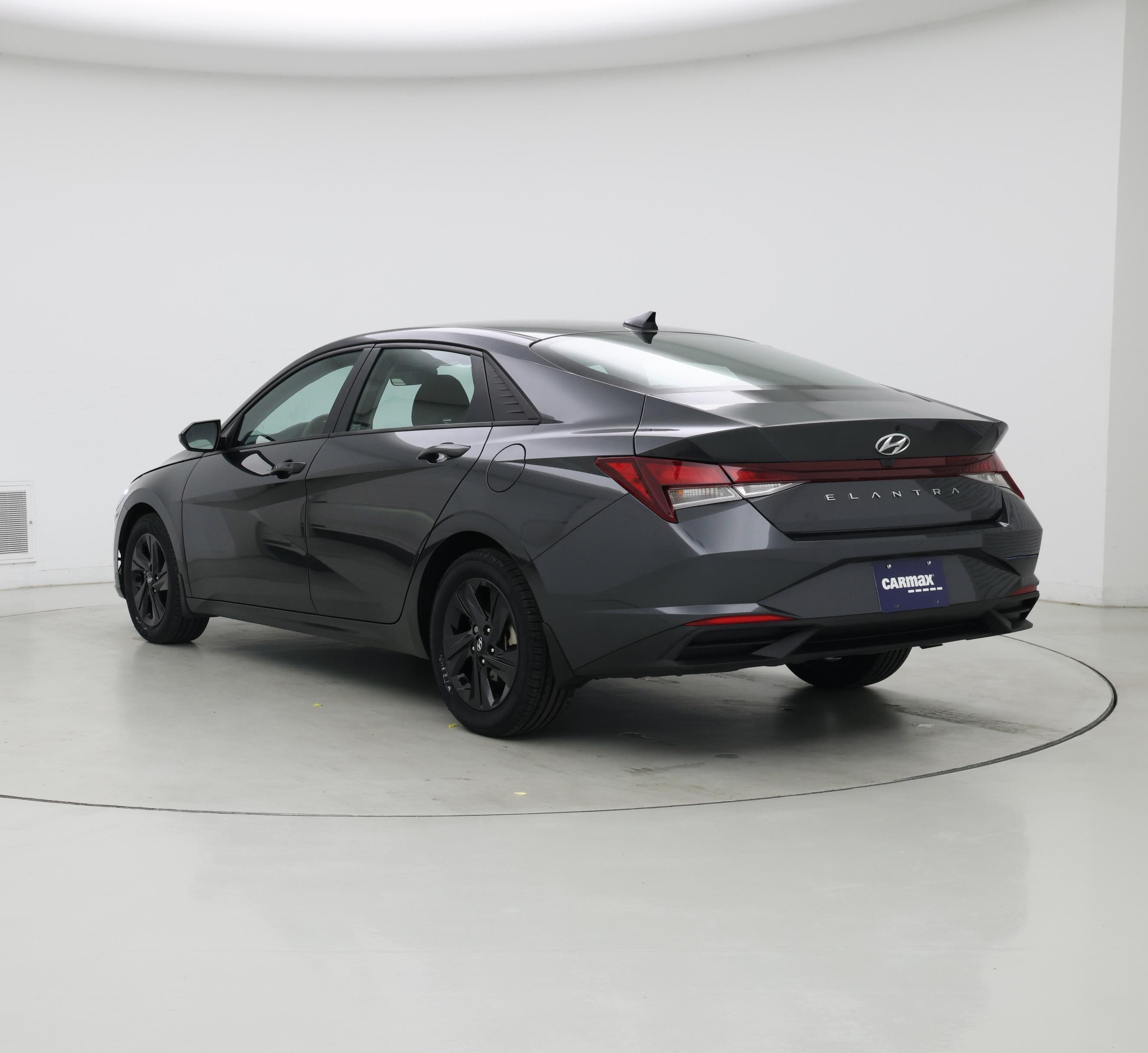 Thumbnail: 2023 Hyundai Elantra - 2