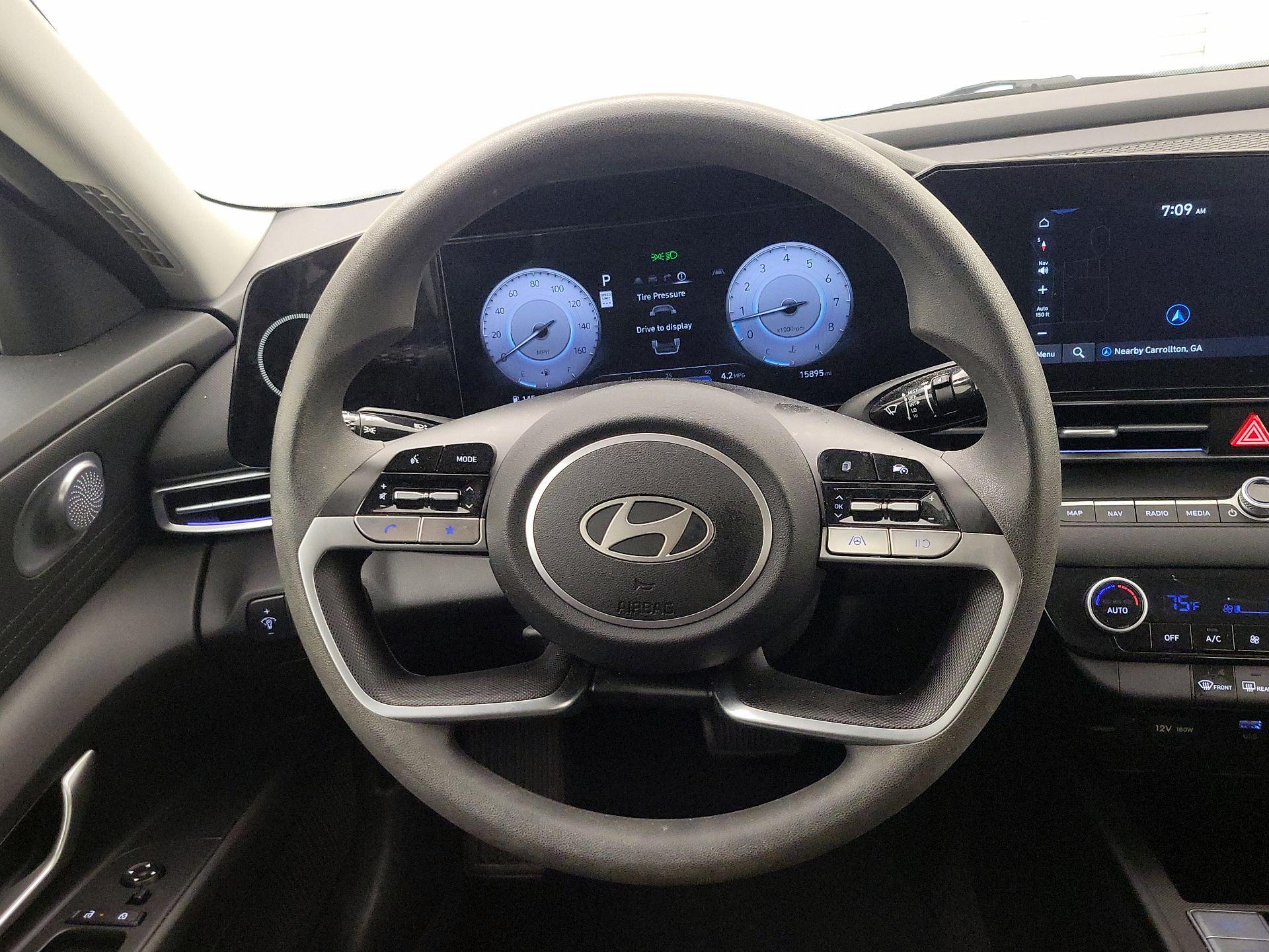 Thumbnail: 2024 Hyundai Elantra - 10