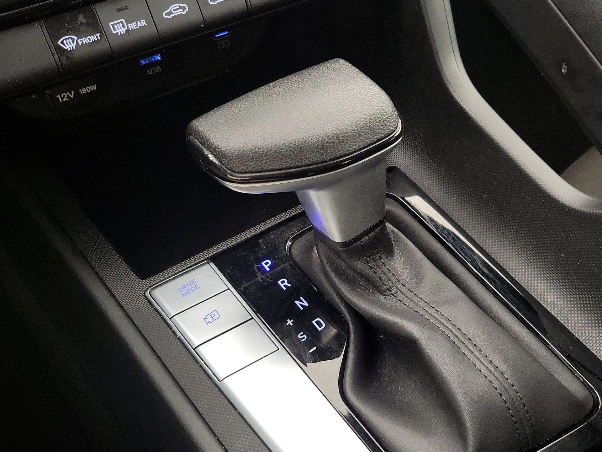 Thumbnail: 2024 Hyundai Elantra - 18