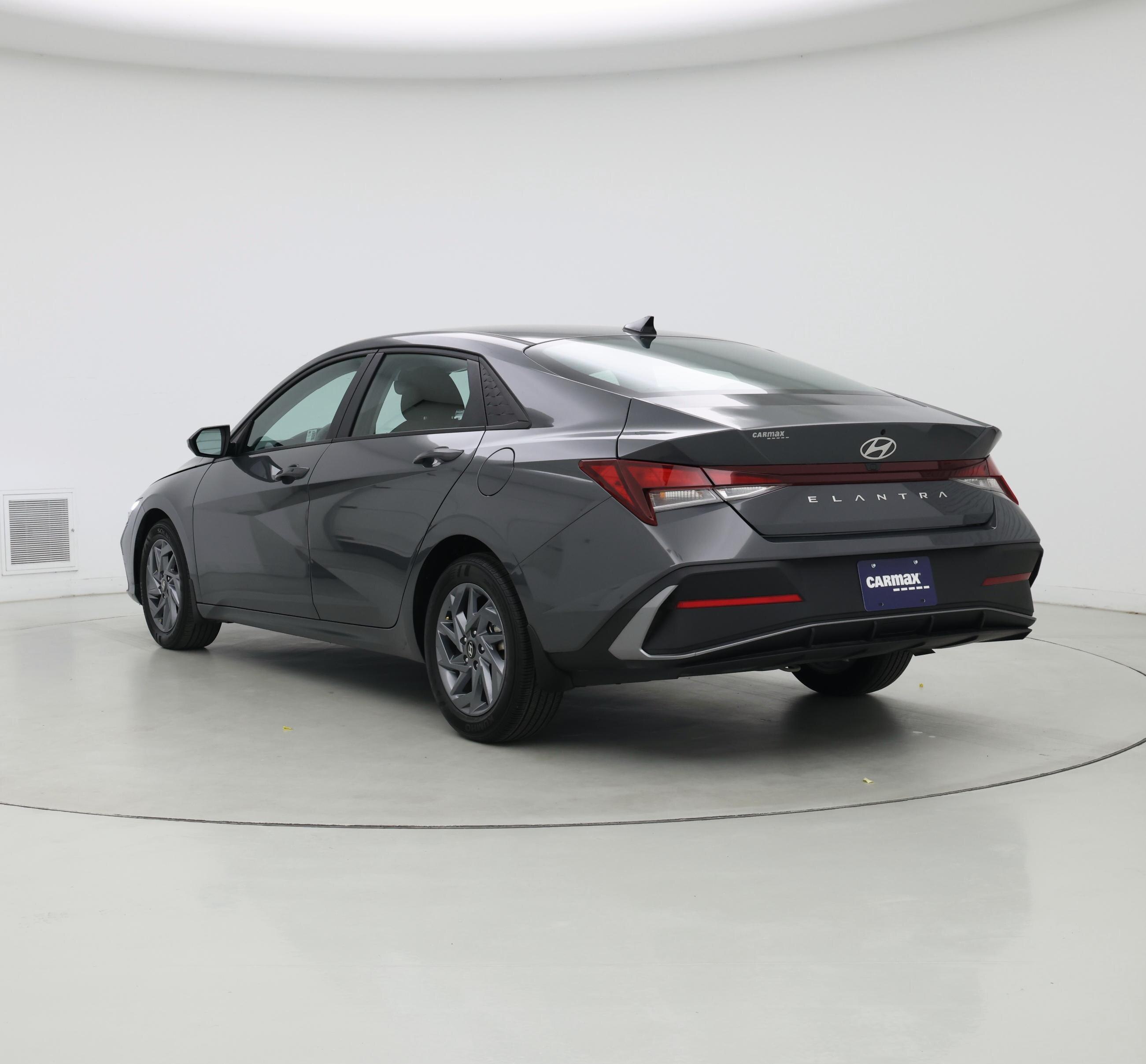 Thumbnail: 2024 Hyundai Elantra - 2