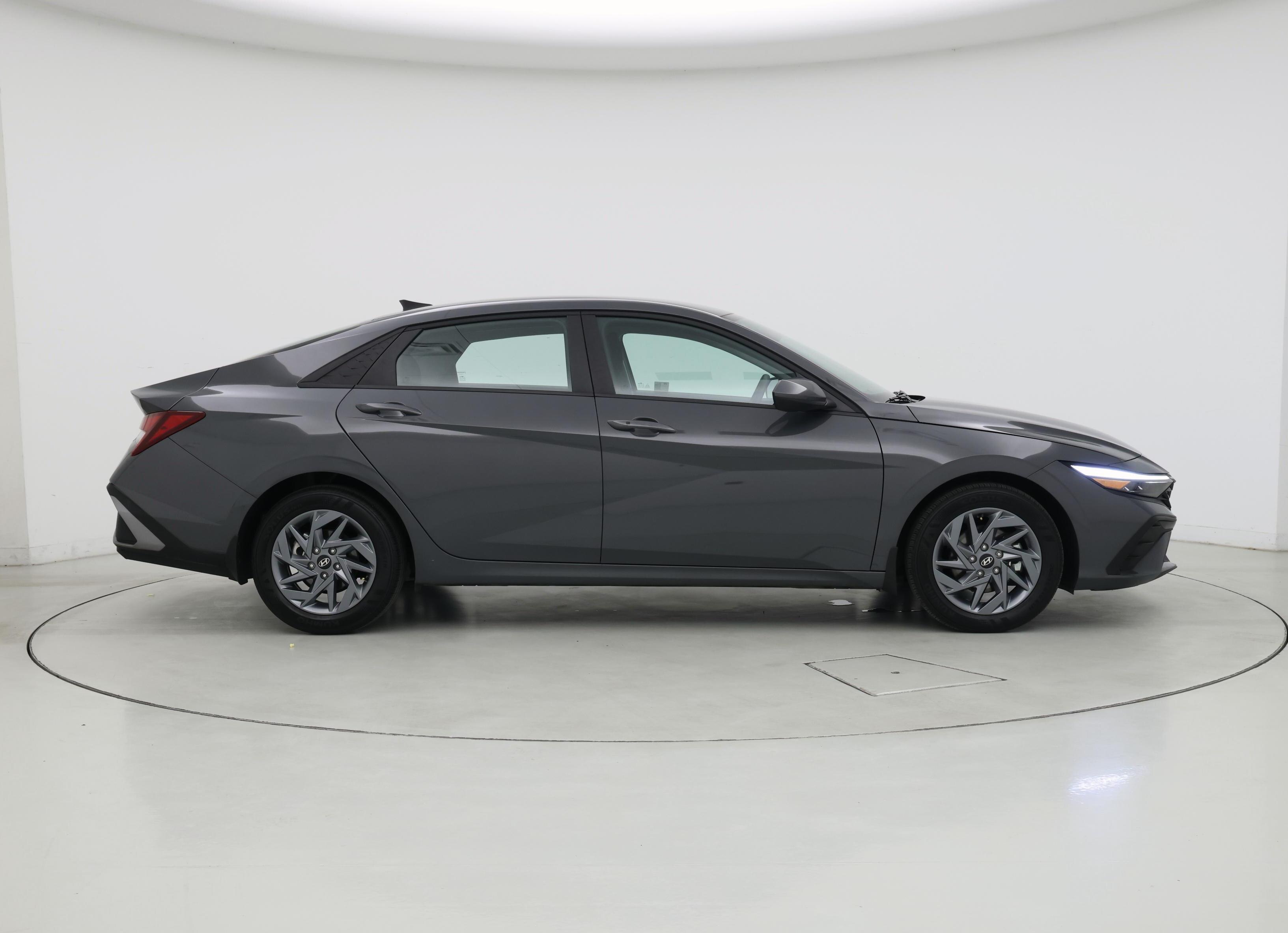 Thumbnail: 2024 Hyundai Elantra - 7