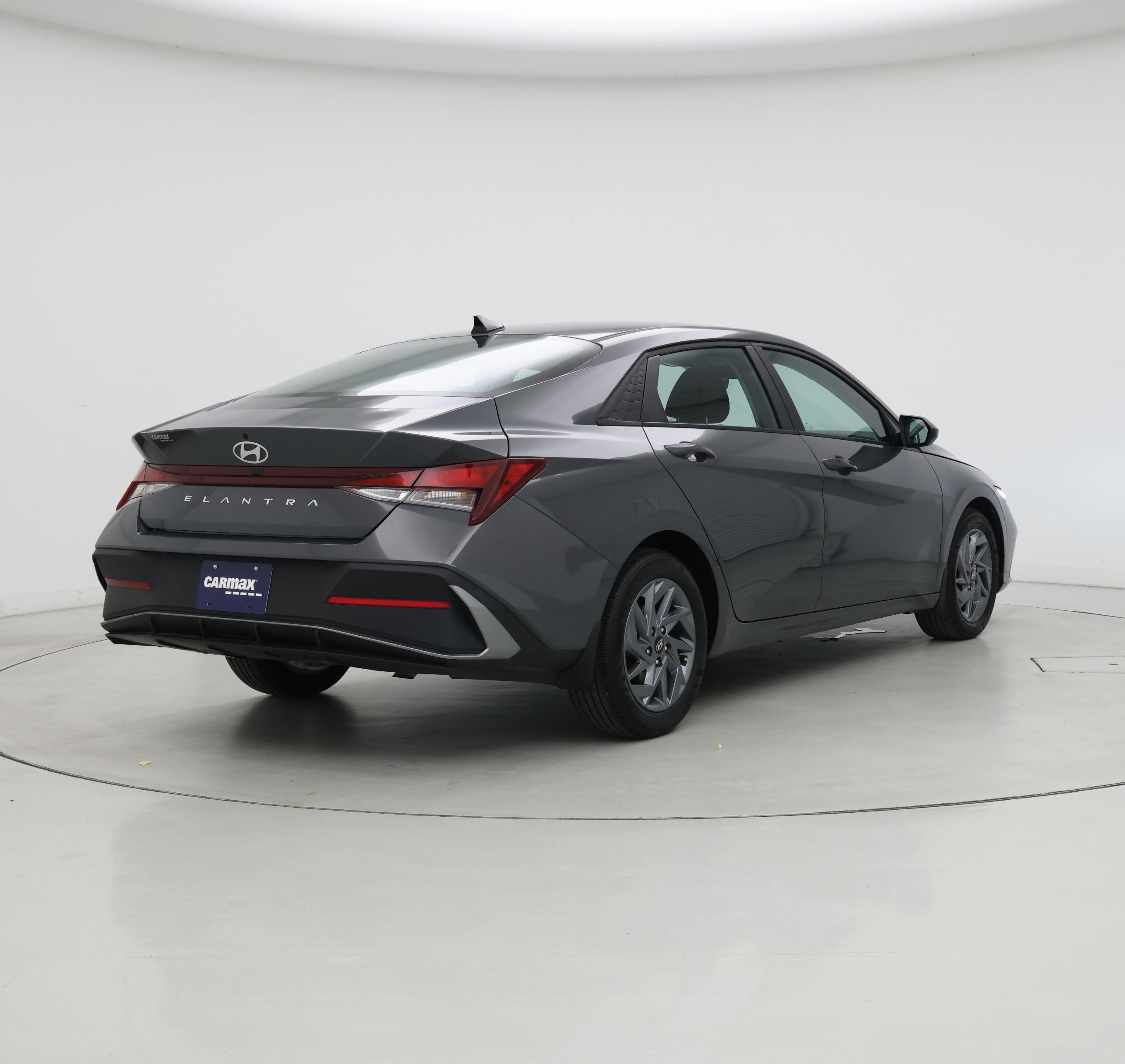 Thumbnail: 2024 Hyundai Elantra - 8