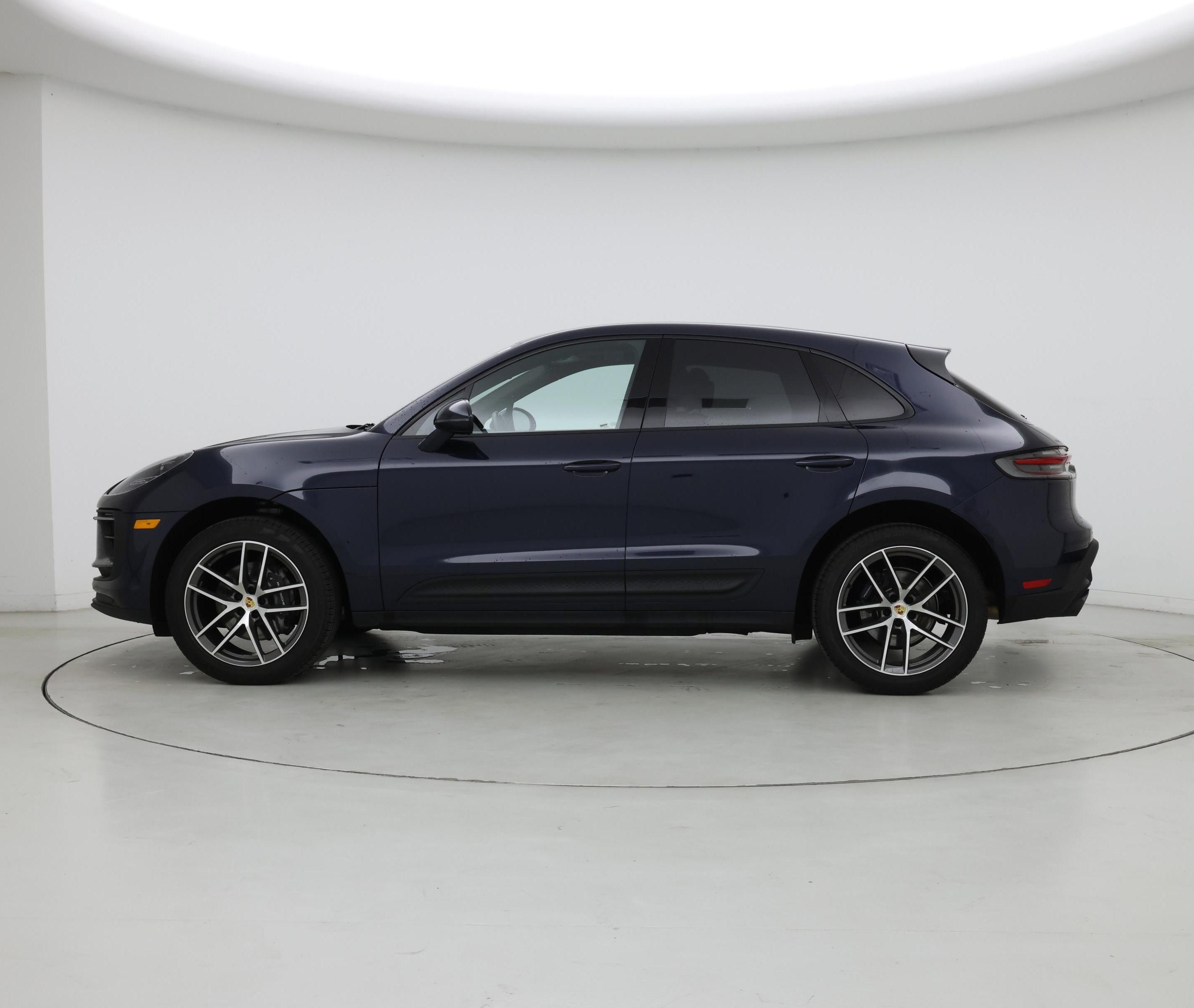 Thumbnail: 2022 Porsche Macan - 3