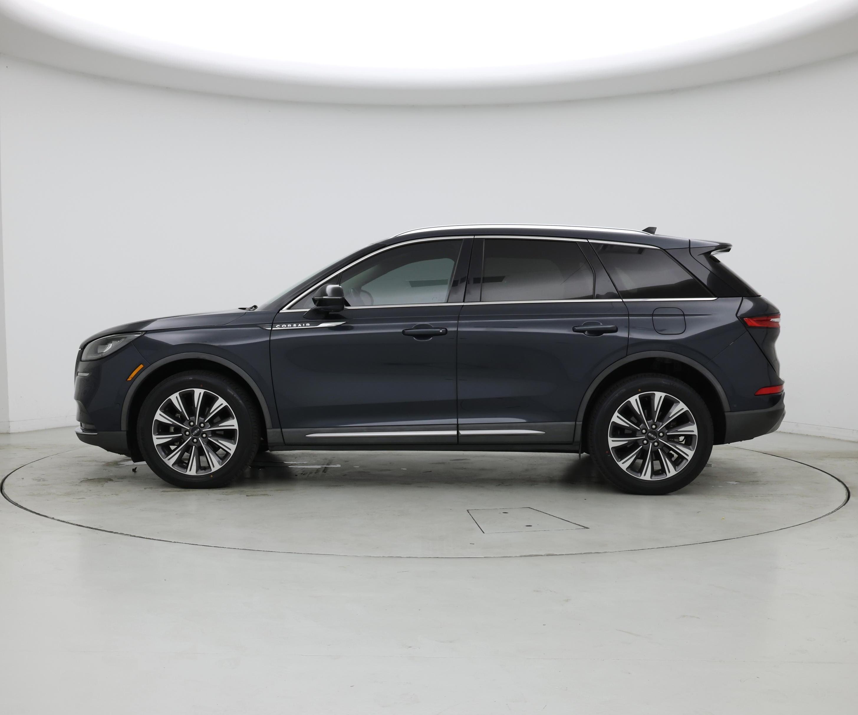 Thumbnail: 2020 Lincoln Corsair - 3