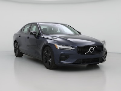 2022 Volvo S60 B5 Momentum