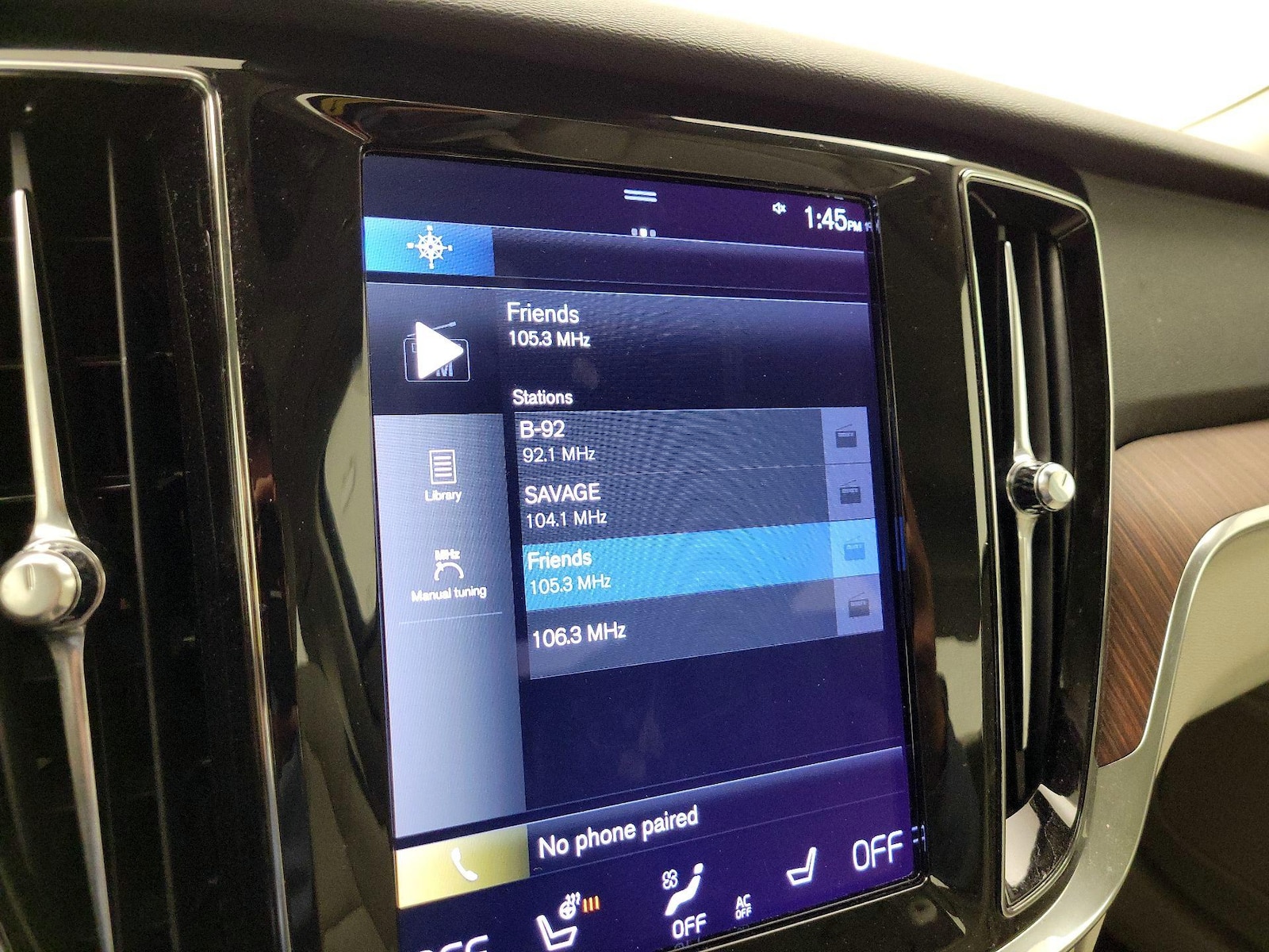 2022 Volvo S60 Momentum - Photo 16