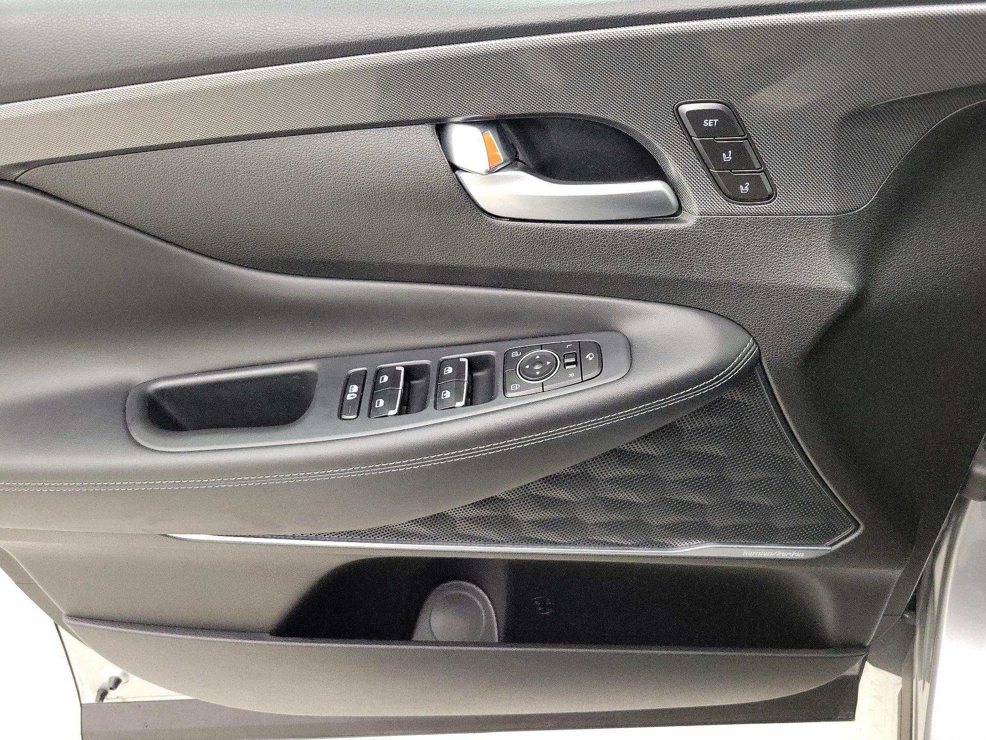 Thumbnail: 2023 Hyundai Santa Fe - 12