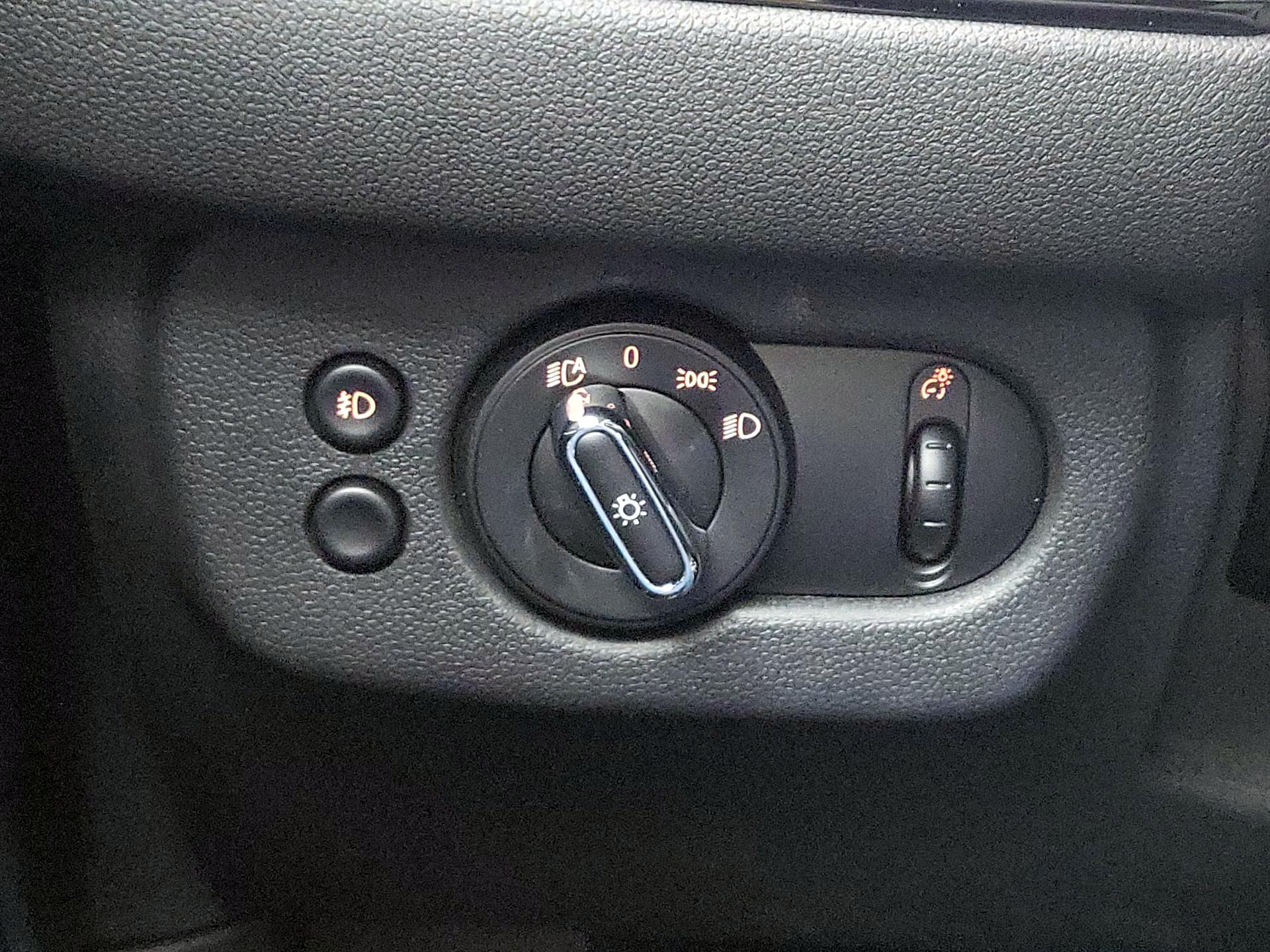 Thumbnail: 2020 MINI Cooper Clubman - 13