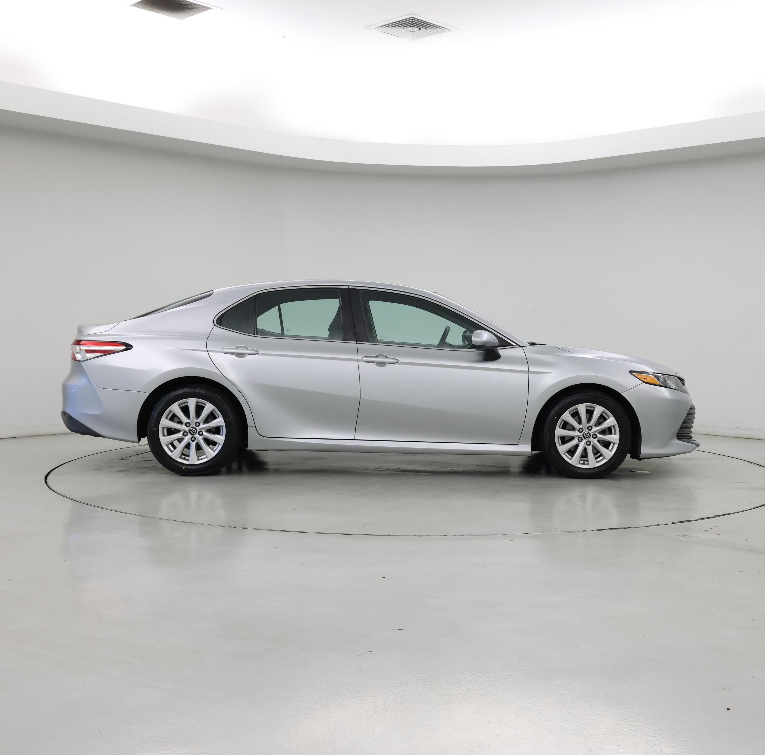Thumbnail: 2018 Toyota Camry - 7