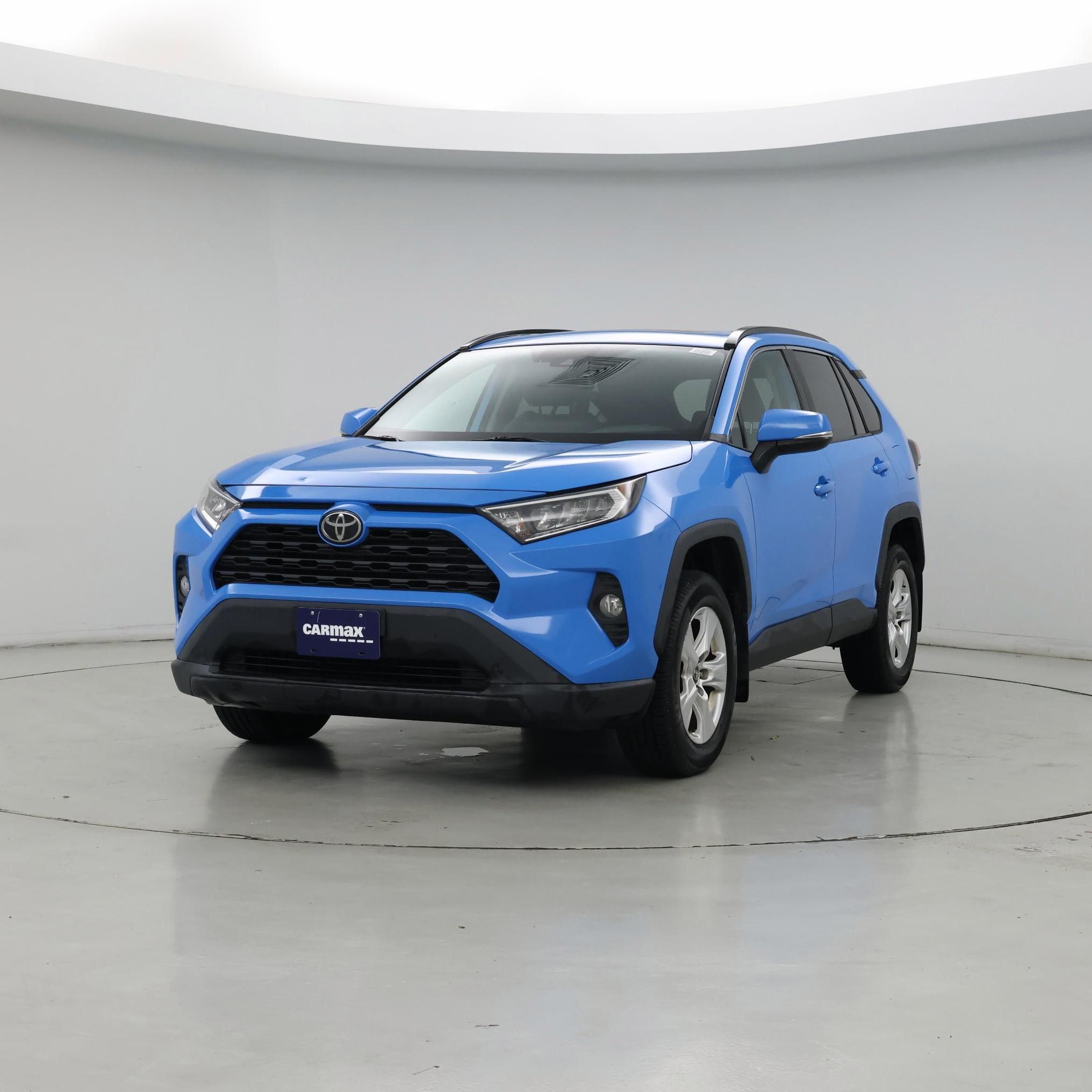 Thumbnail: 2019 Toyota RAV4 - 4