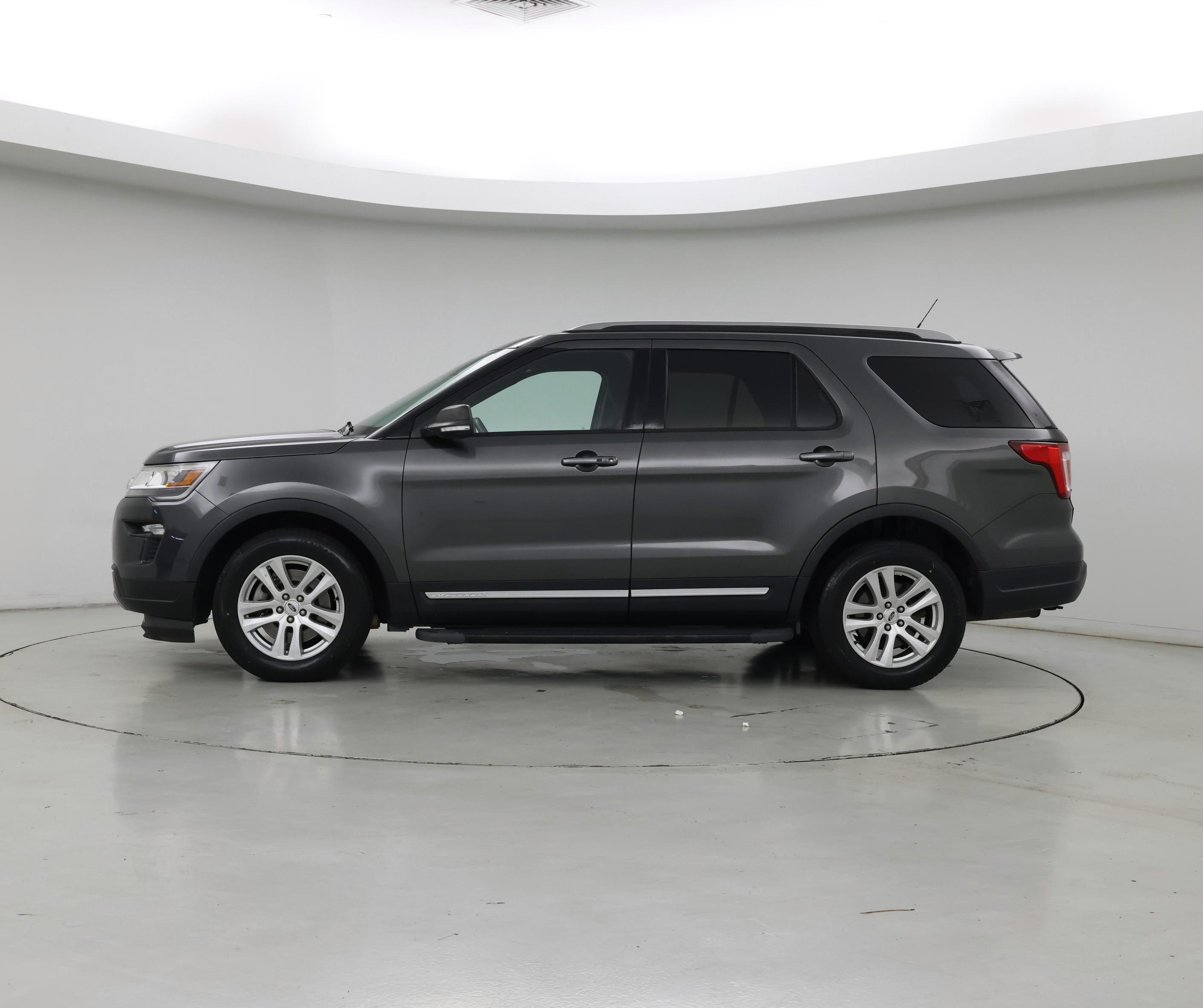 Thumbnail: 2019 Ford Explorer - 3