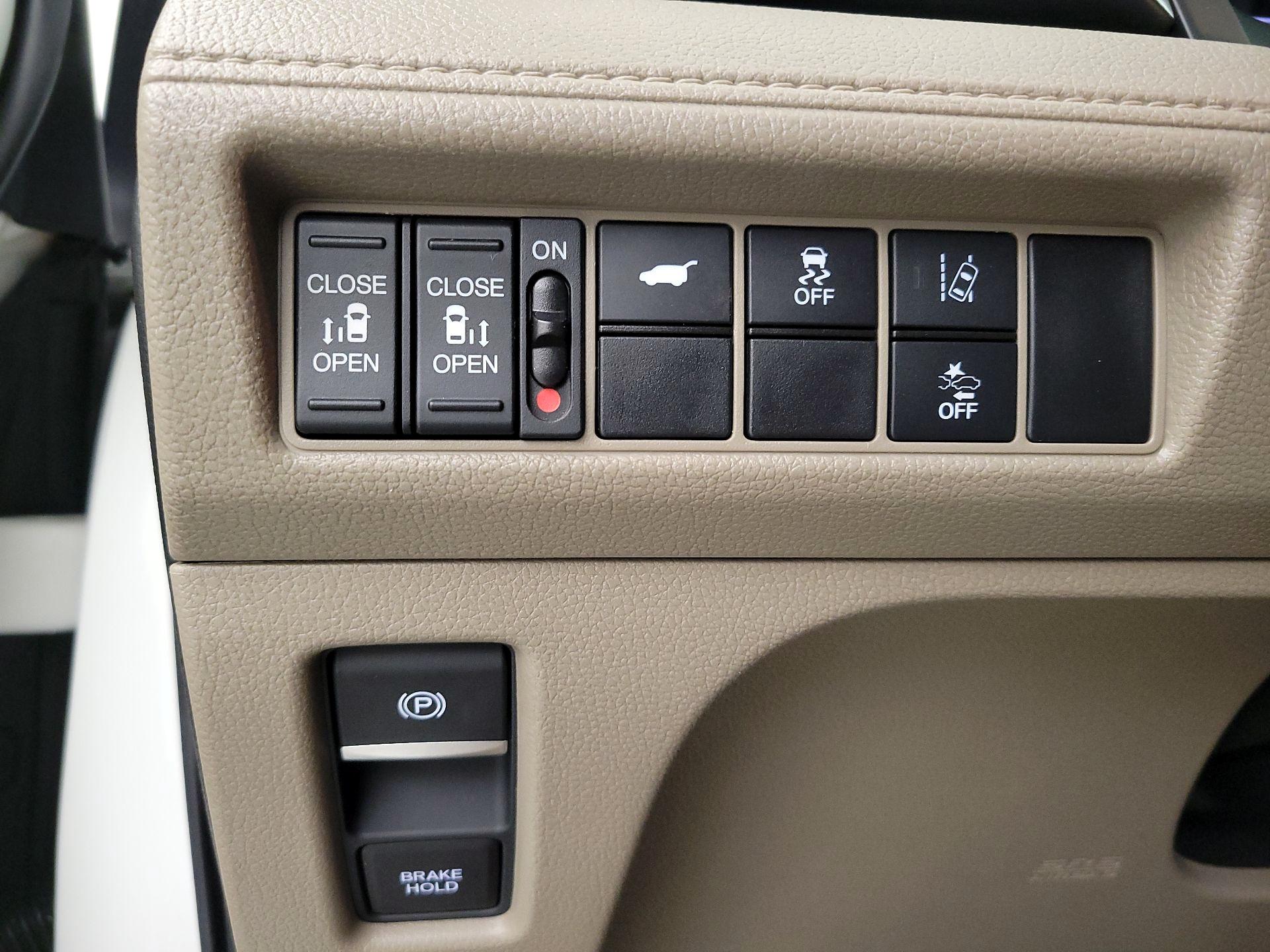 Thumbnail: 2020 Honda Odyssey - 11