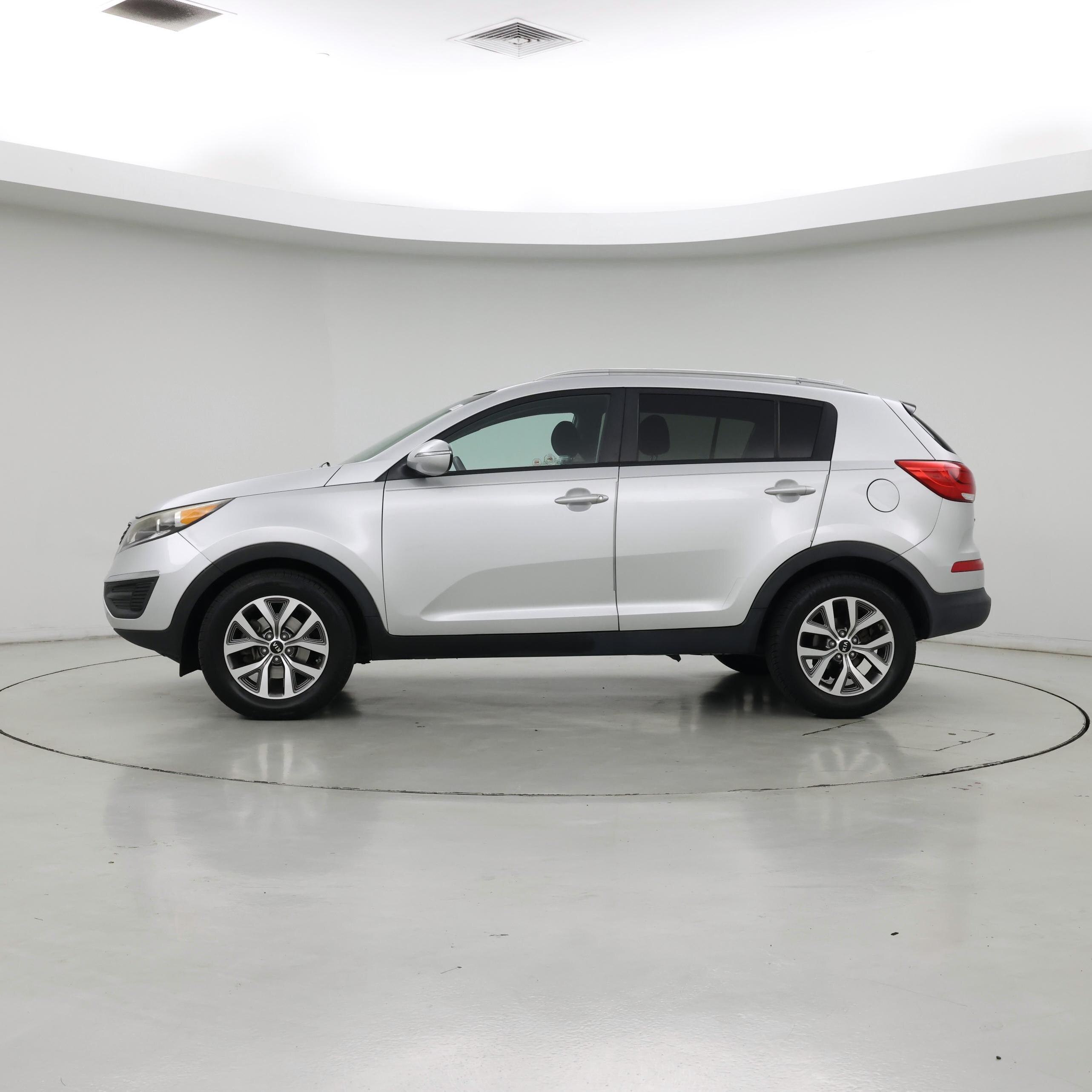 Thumbnail: 2014 Kia Sportage - 3