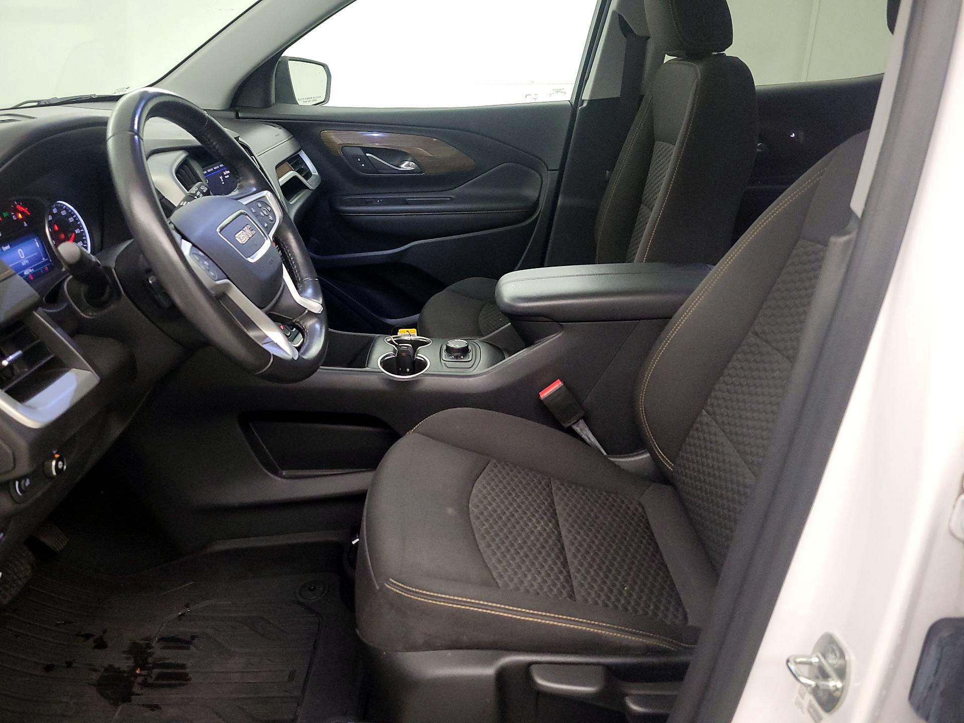 Thumbnail: 2020 GMC Terrain - 11