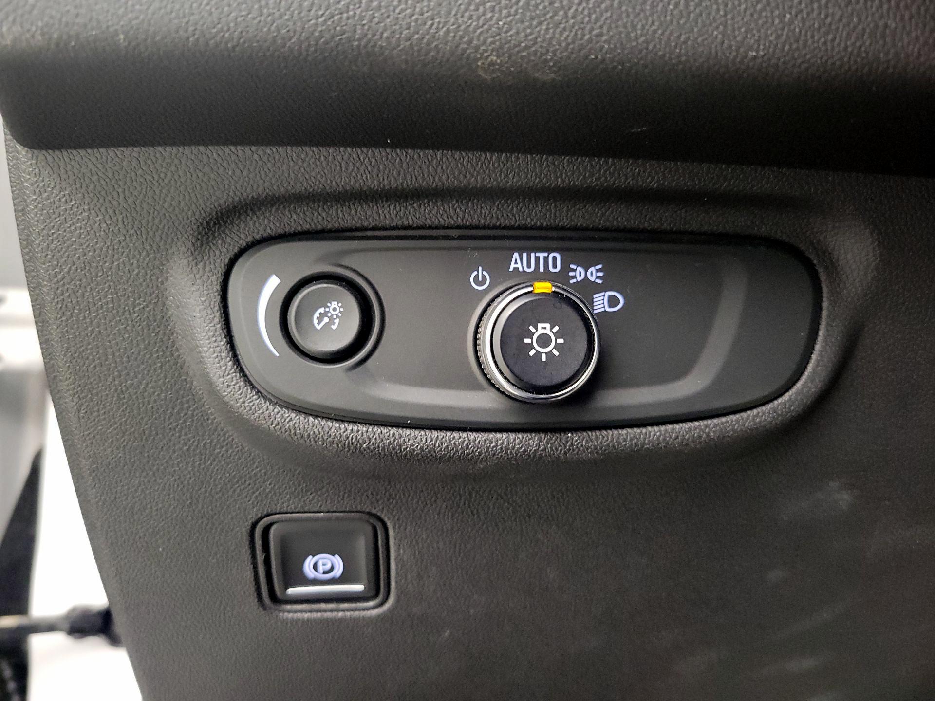 Thumbnail: 2020 GMC Terrain - 13