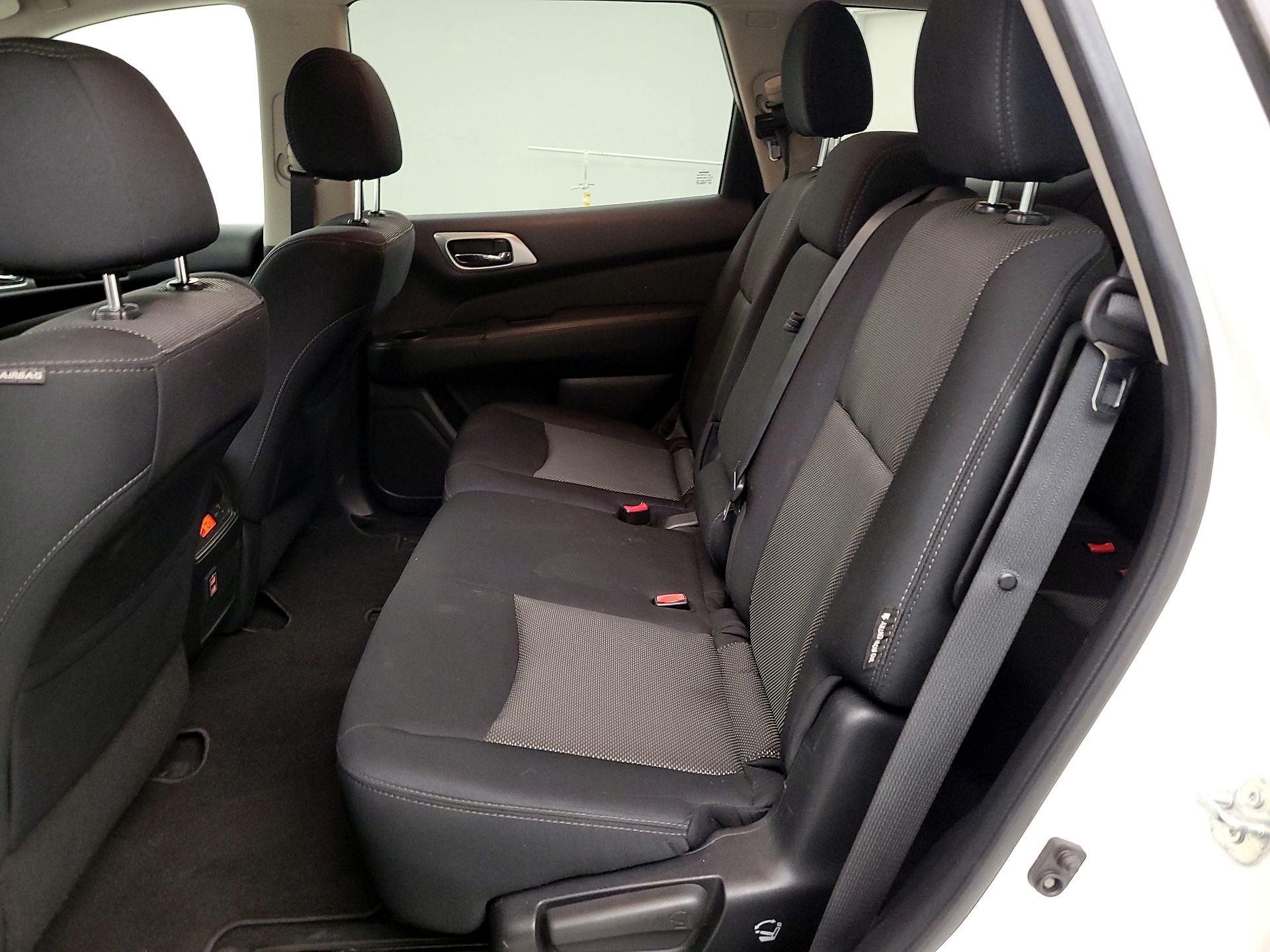 Thumbnail: 2018 Nissan Pathfinder - 19