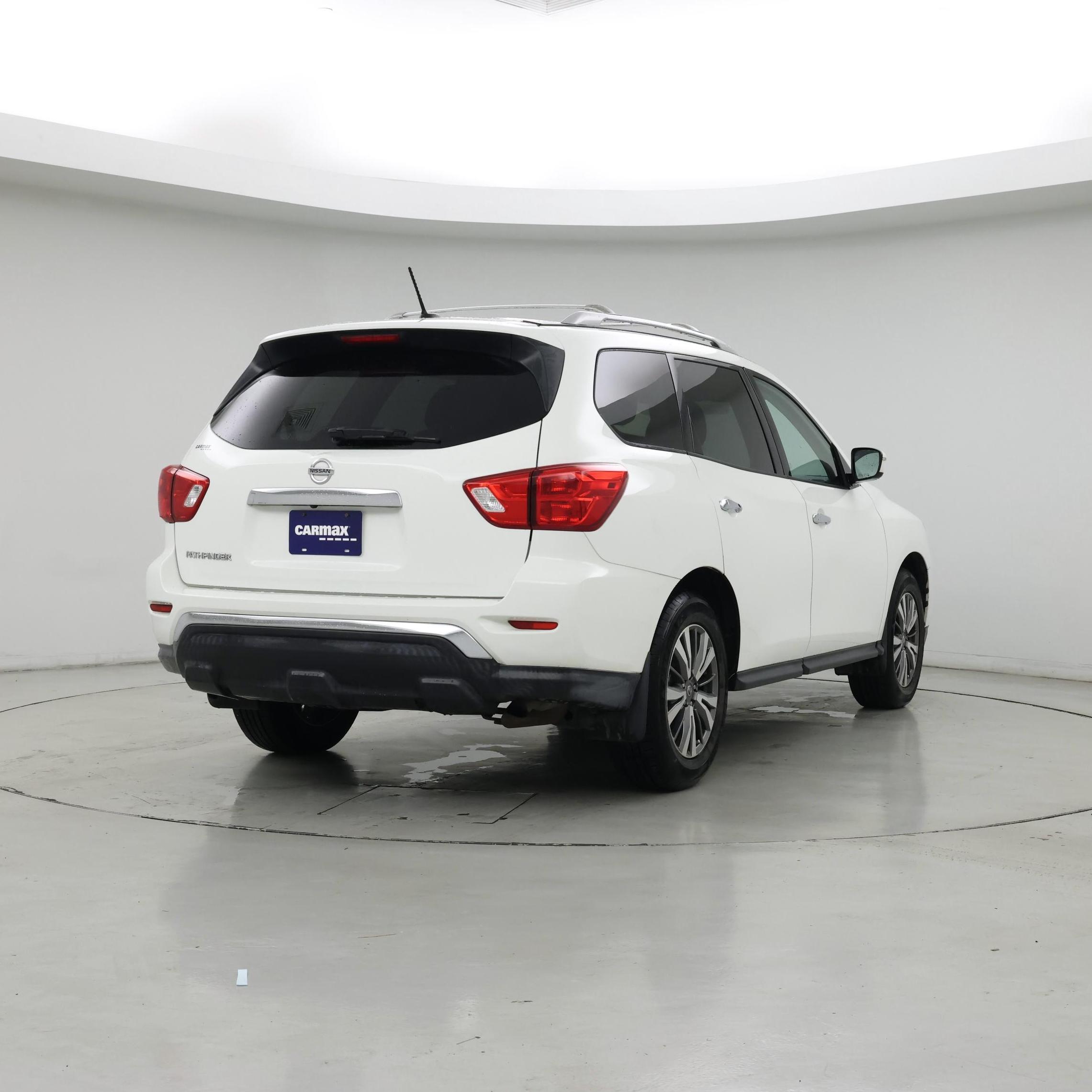 Thumbnail: 2018 Nissan Pathfinder - 8