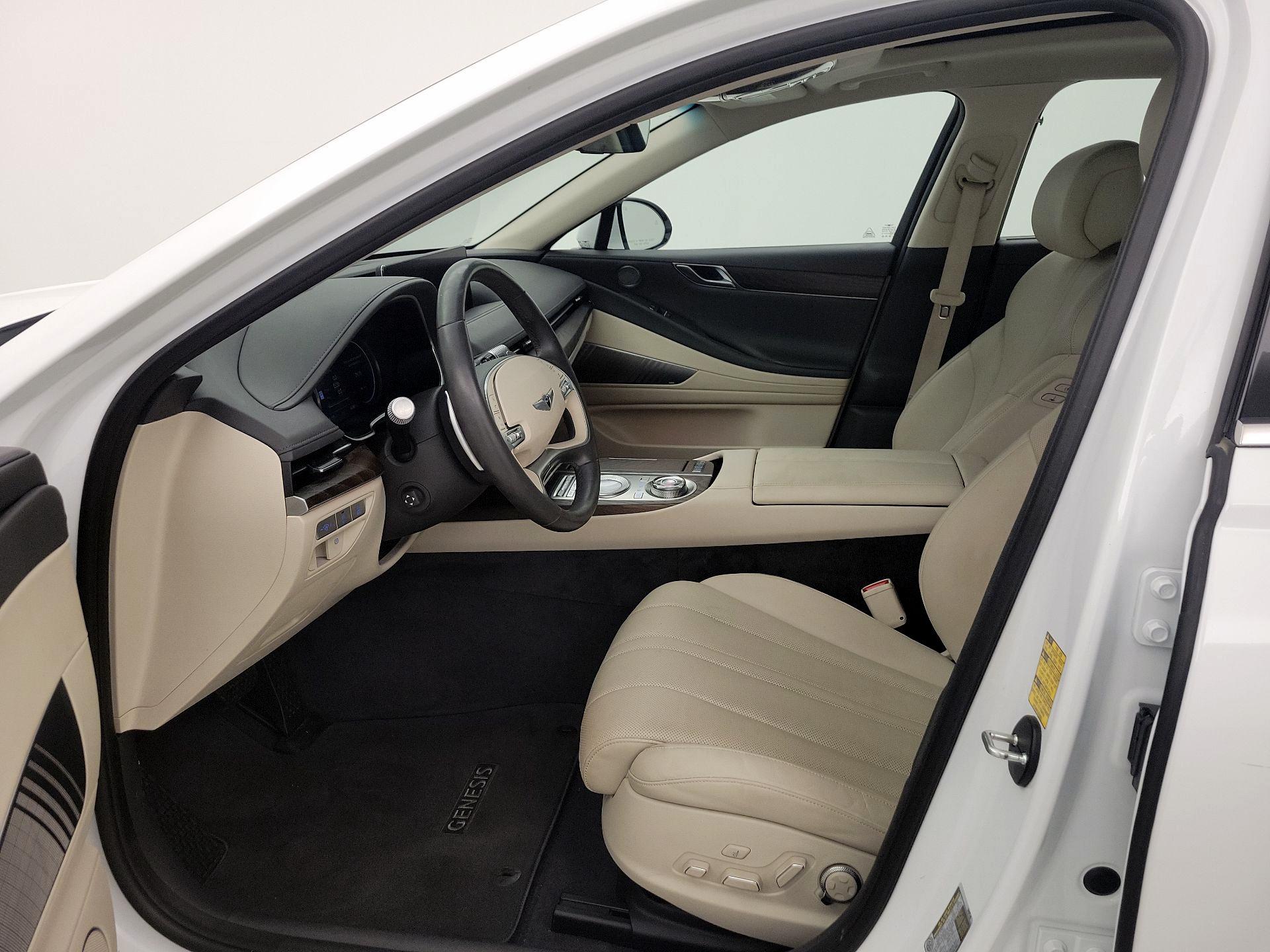 Thumbnail: 2022 Genesis G80 - 11