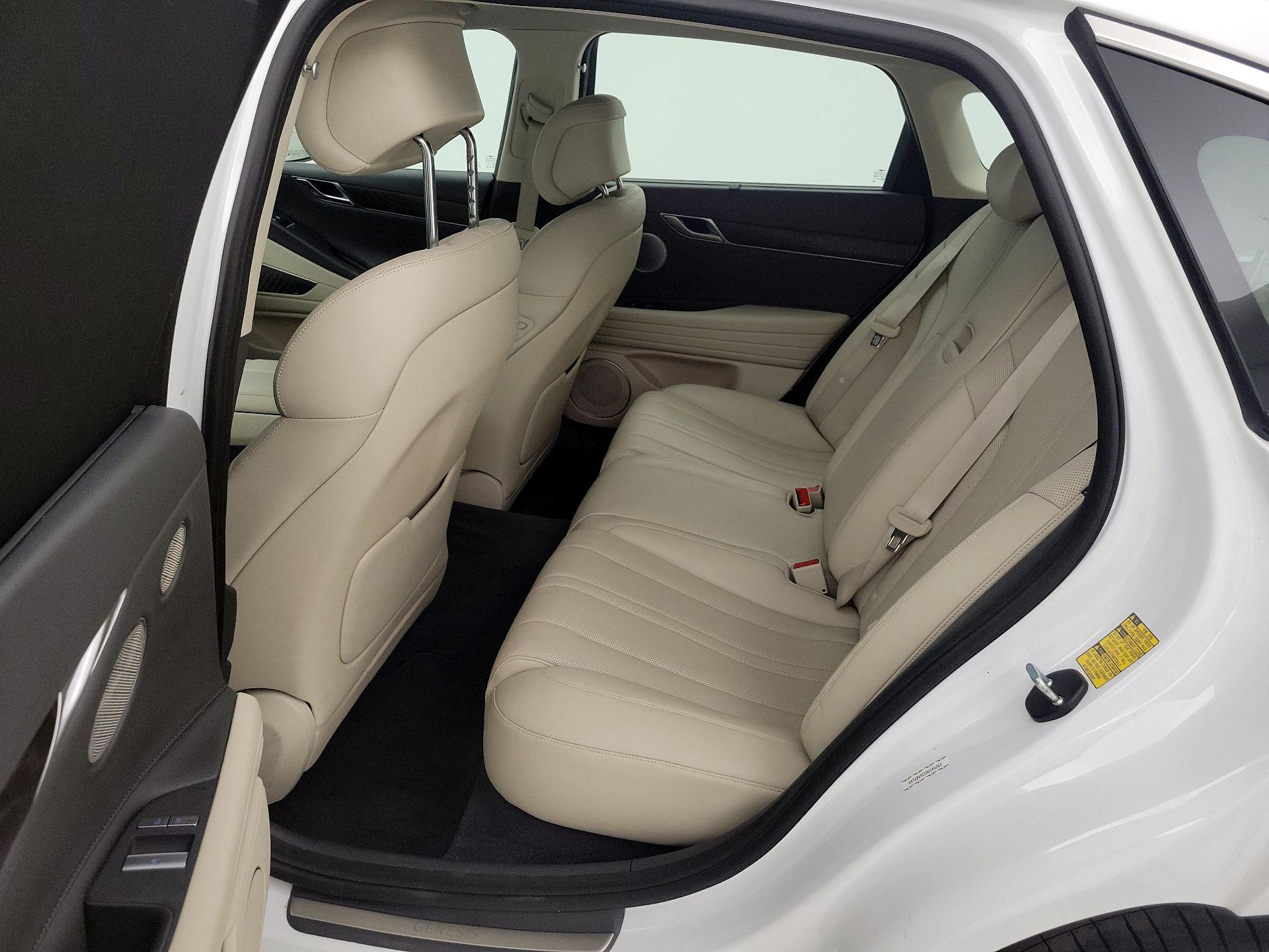 Thumbnail: 2022 Genesis G80 - 20