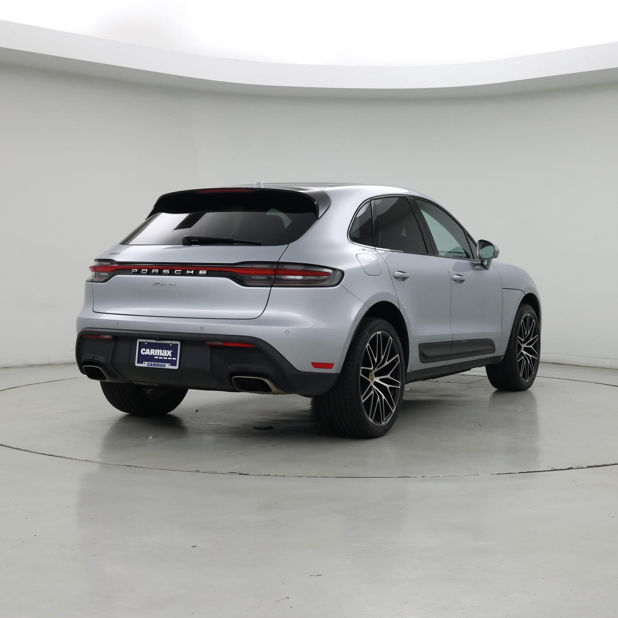 Thumbnail: 2022 Porsche Macan - 8