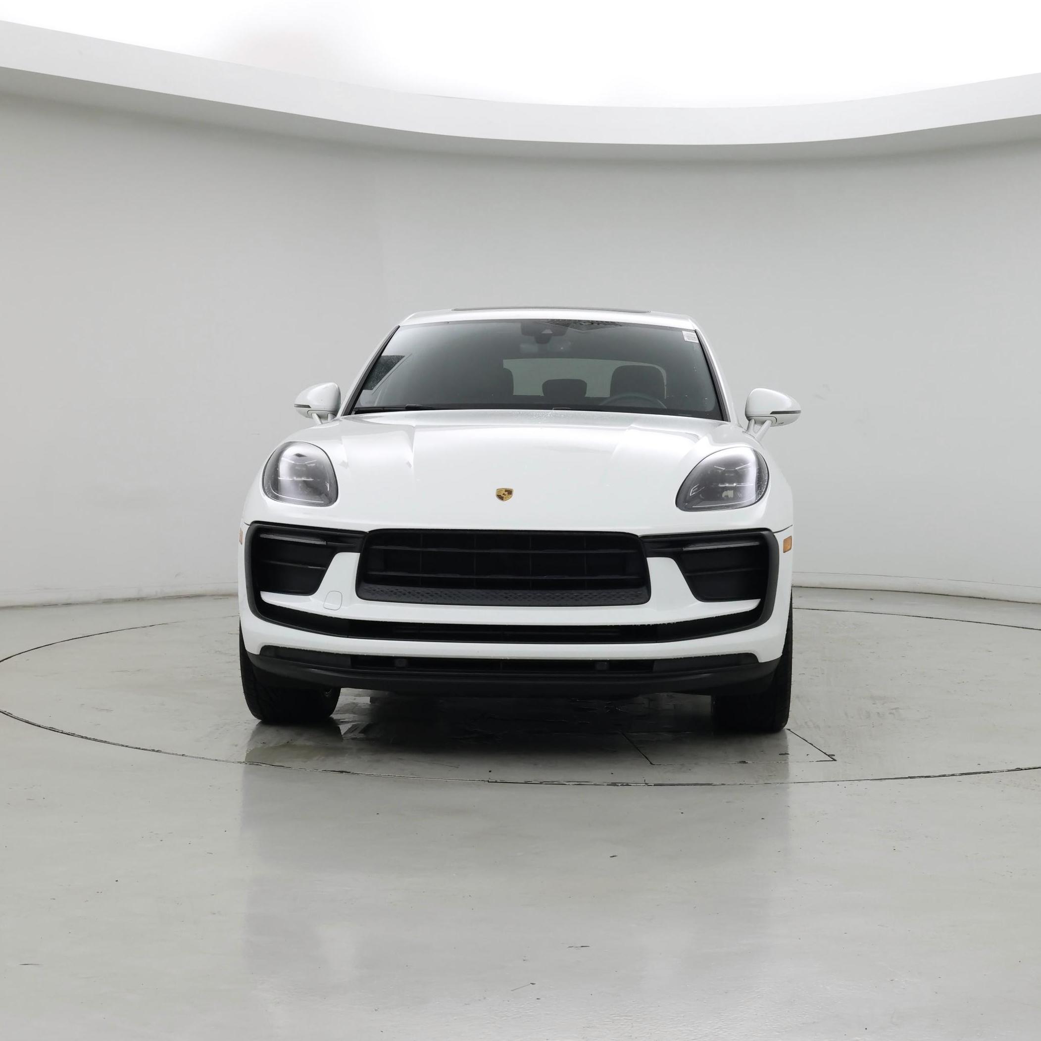 Thumbnail: 2022 Porsche Macan - 5