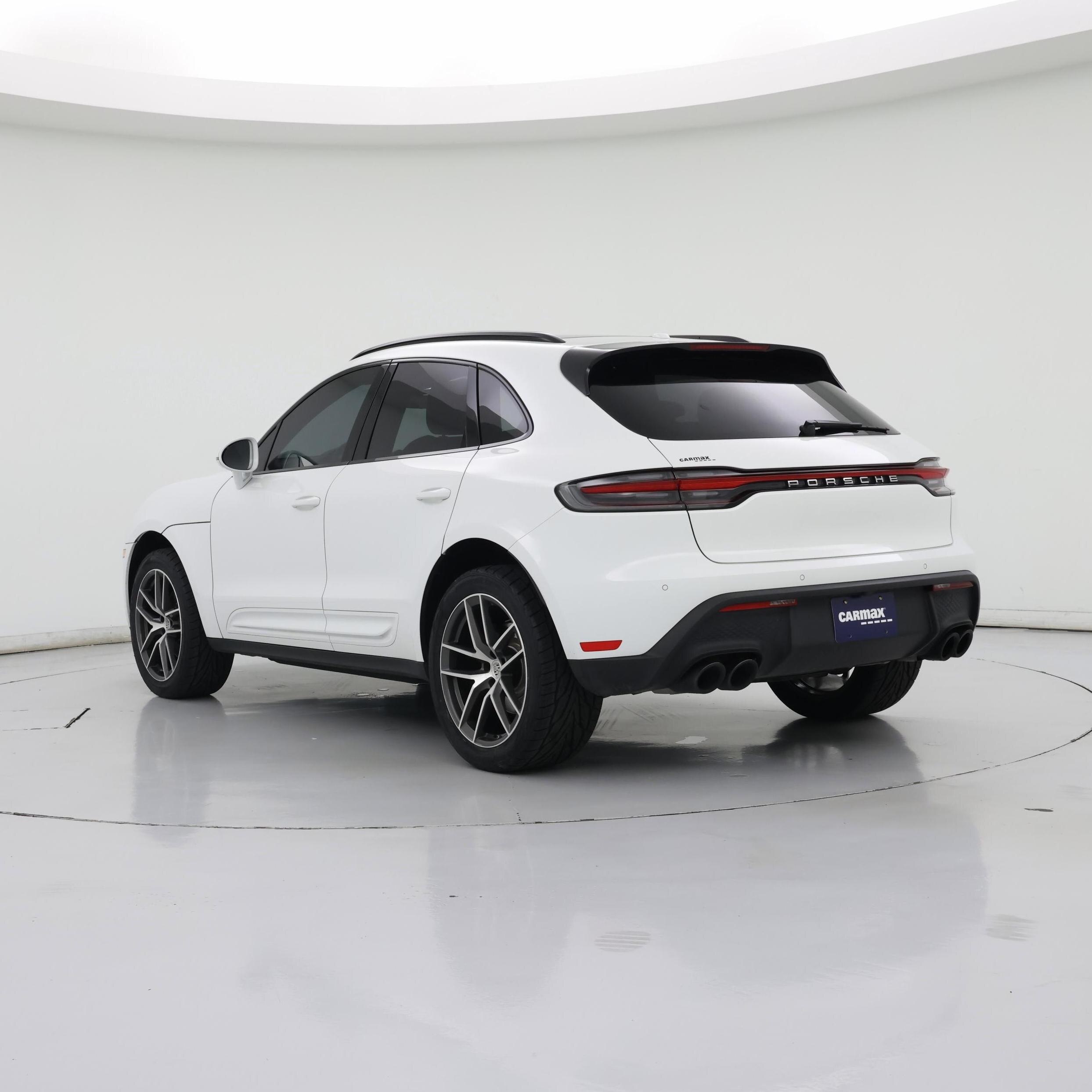 Thumbnail: 2022 Porsche Macan - 2