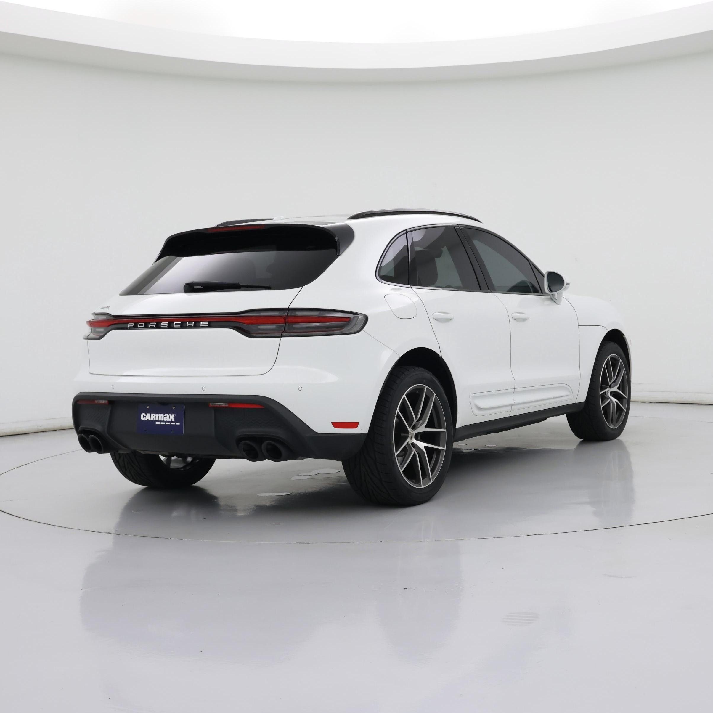 Thumbnail: 2022 Porsche Macan - 8