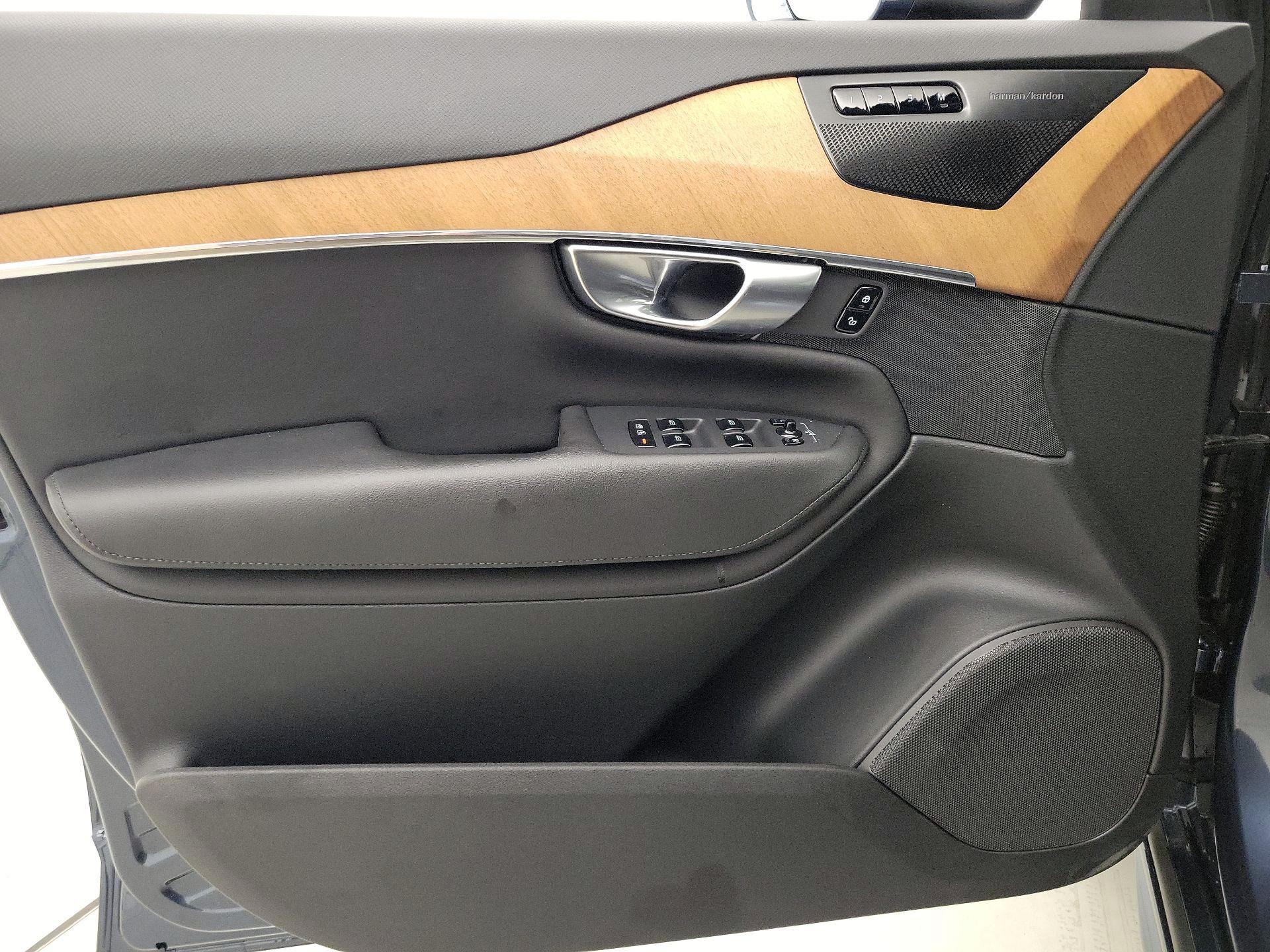 Thumbnail: 2023 Volvo XC90 - 12