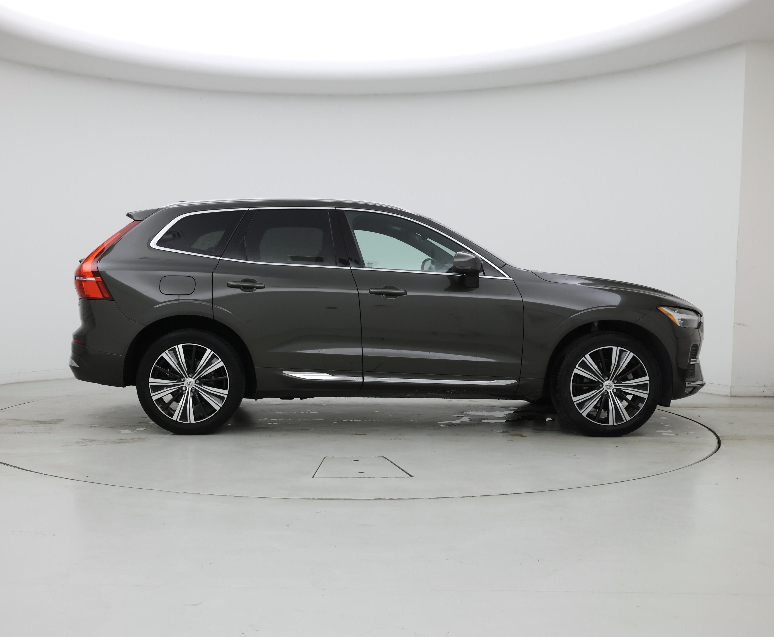 Thumbnail: 2022 Volvo XC60 - 7