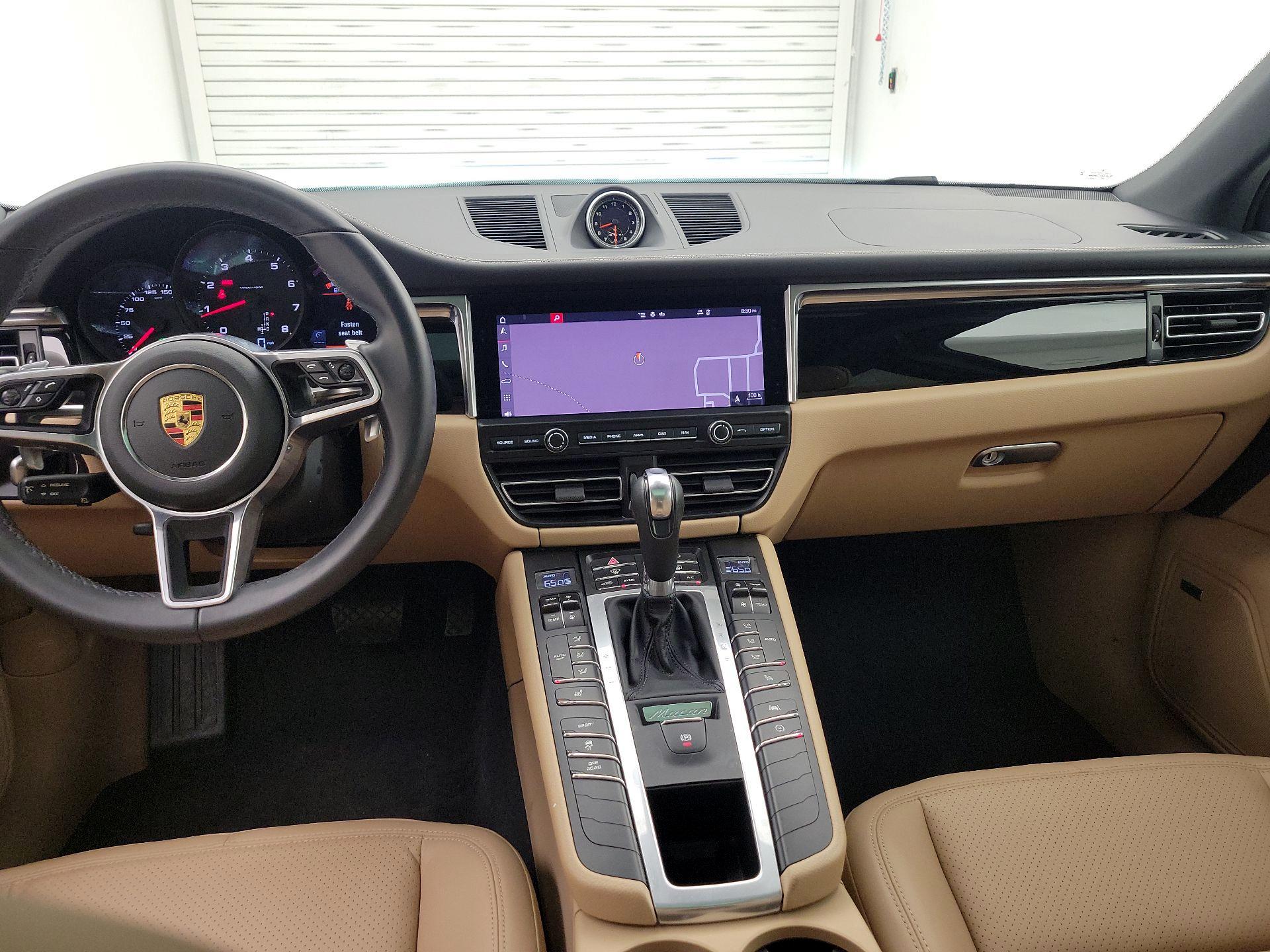 Thumbnail: 2021 Porsche Macan - 9