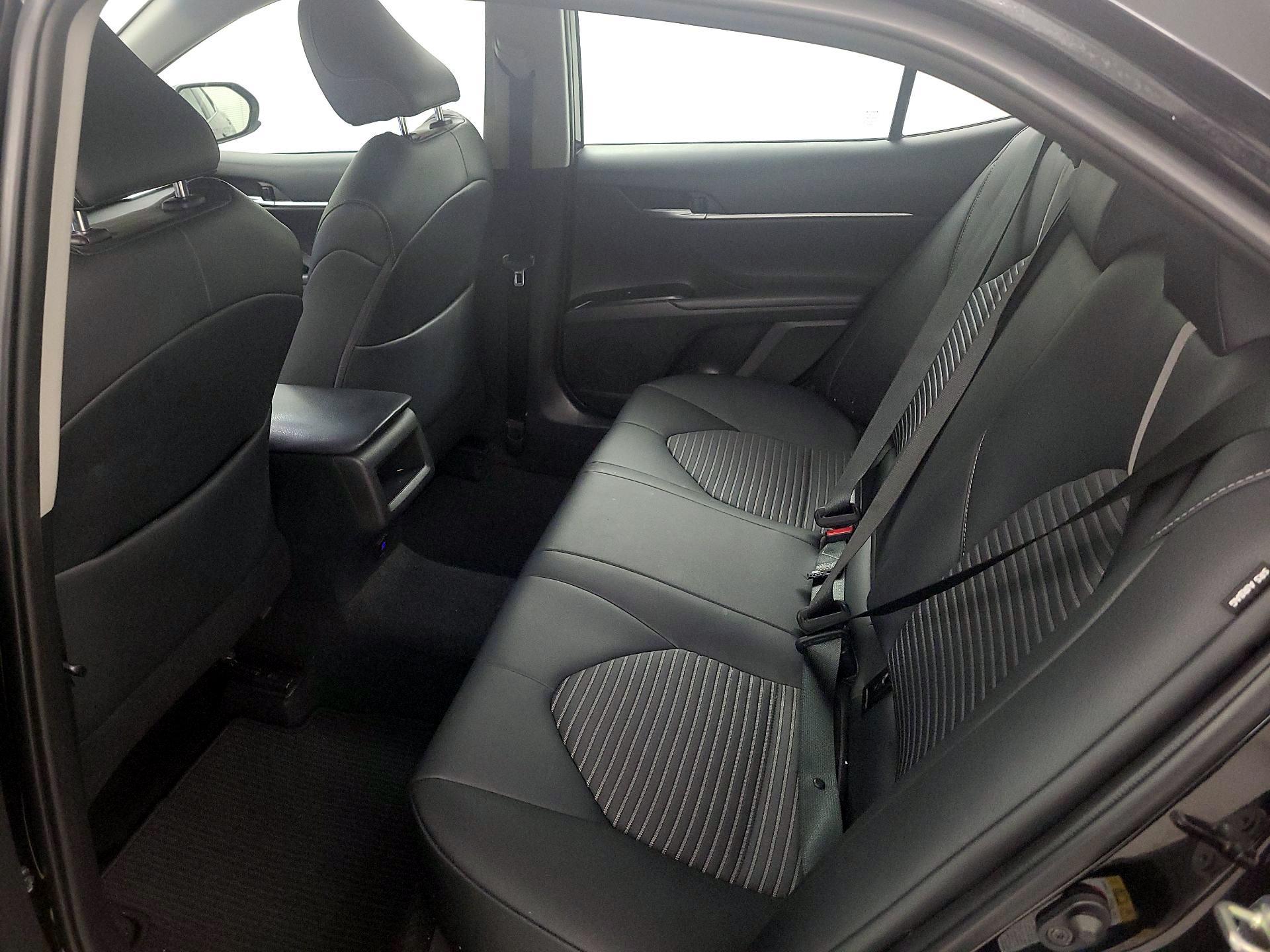 Thumbnail: 2018 Toyota Camry - 20