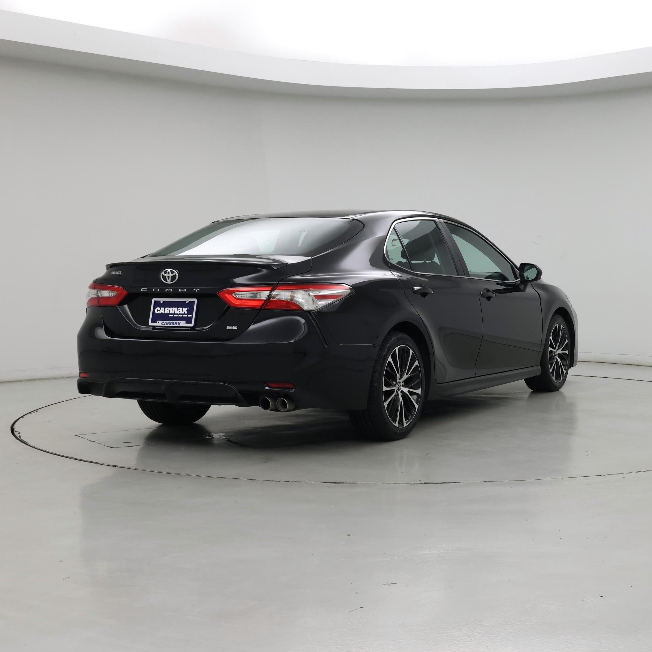 Thumbnail: 2018 Toyota Camry - 8