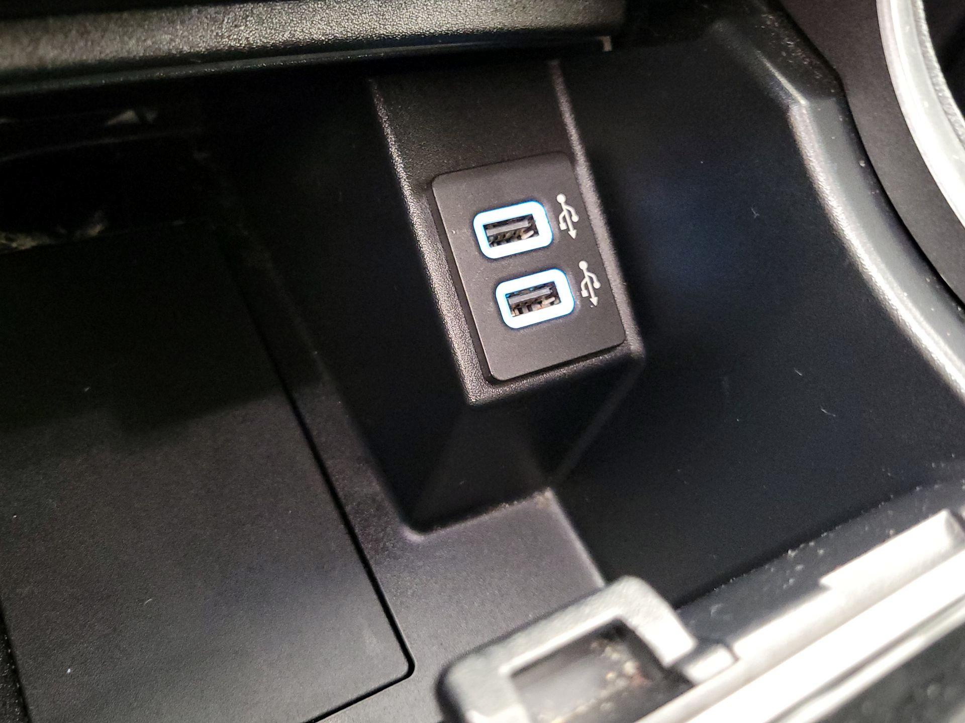 Thumbnail: 2020 Ford Edge - 18