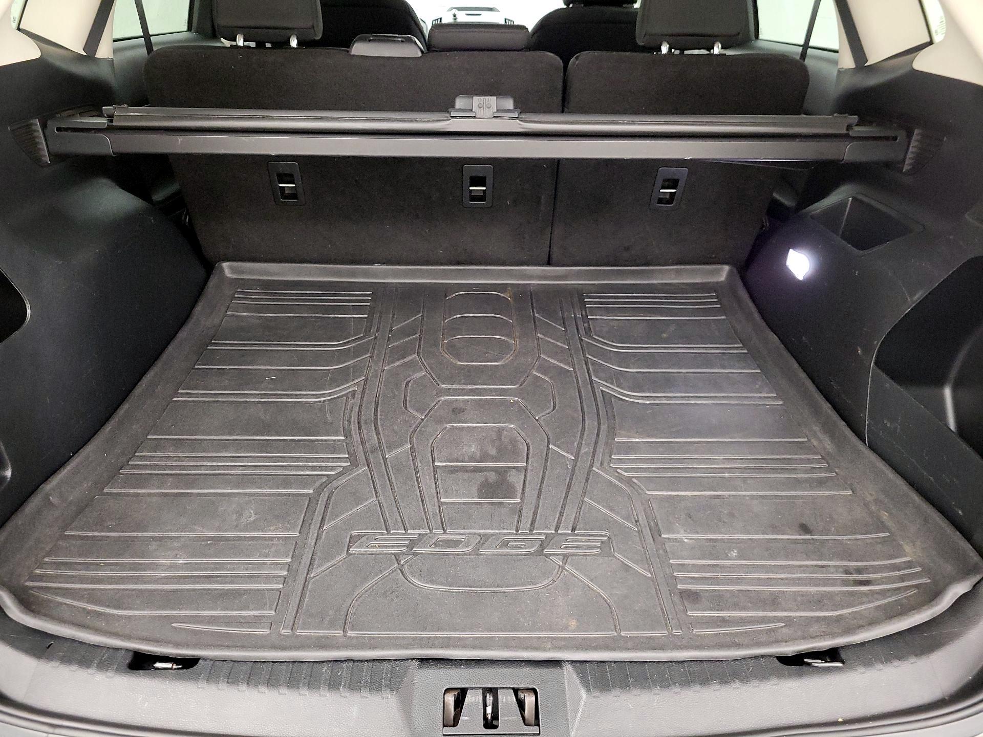 Thumbnail: 2020 Ford Edge - 20