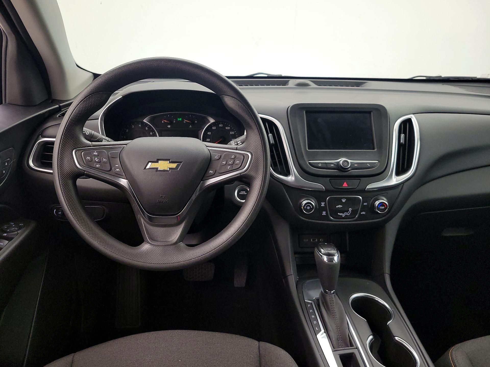 Thumbnail: 2021 Chevrolet Equinox - 10