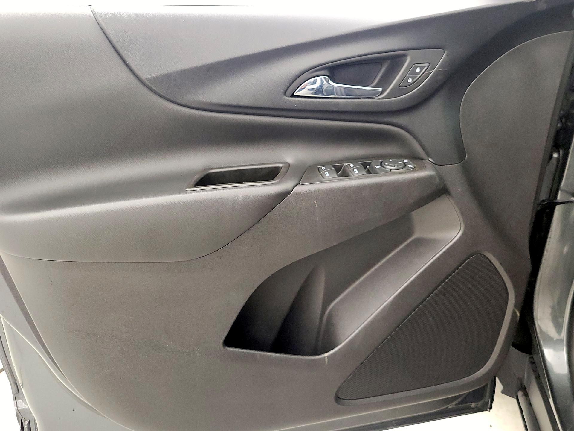 Thumbnail: 2021 Chevrolet Equinox - 12