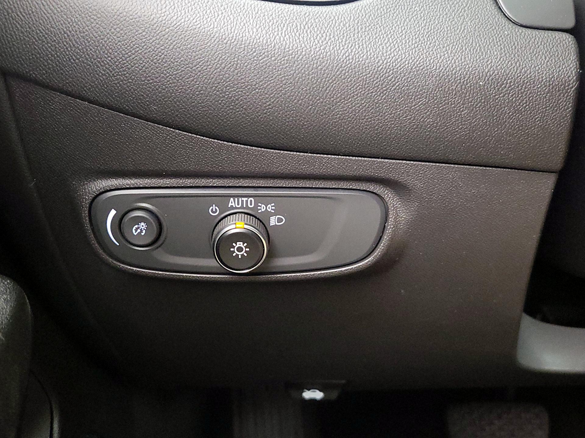 Thumbnail: 2021 Chevrolet Equinox - 13