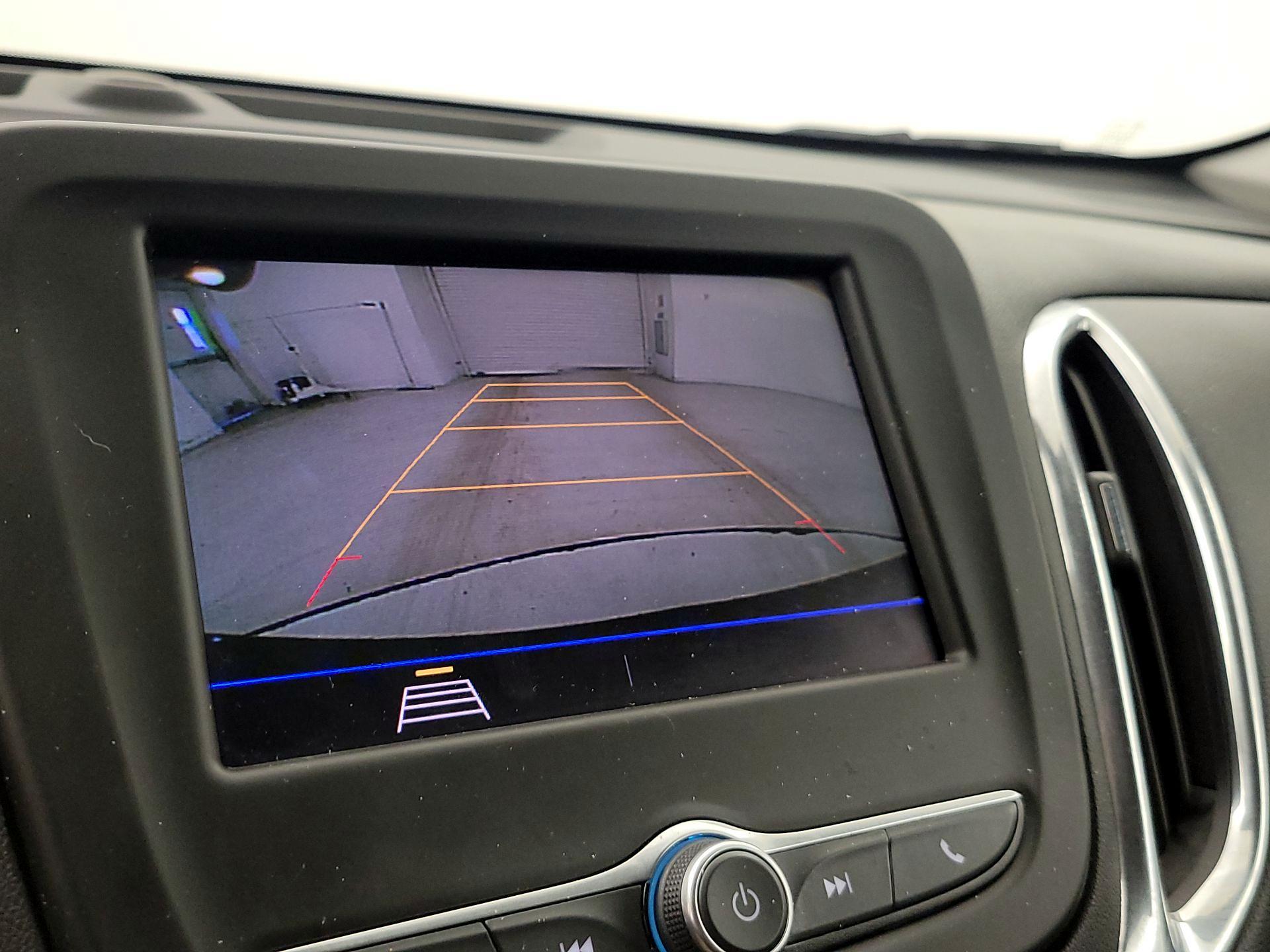 Thumbnail: 2021 Chevrolet Equinox - 14