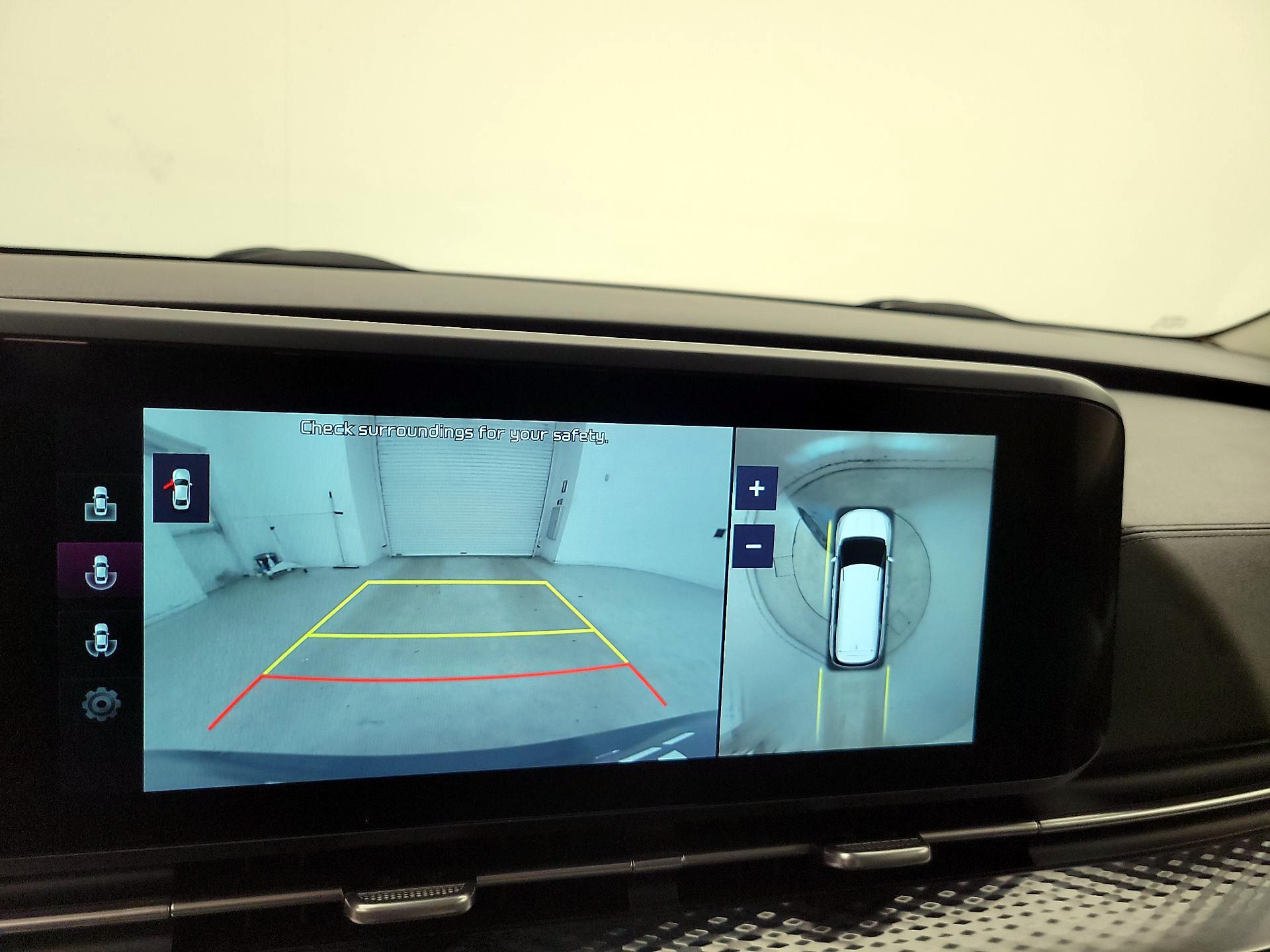 Thumbnail: 2022 Kia Carnival - 15