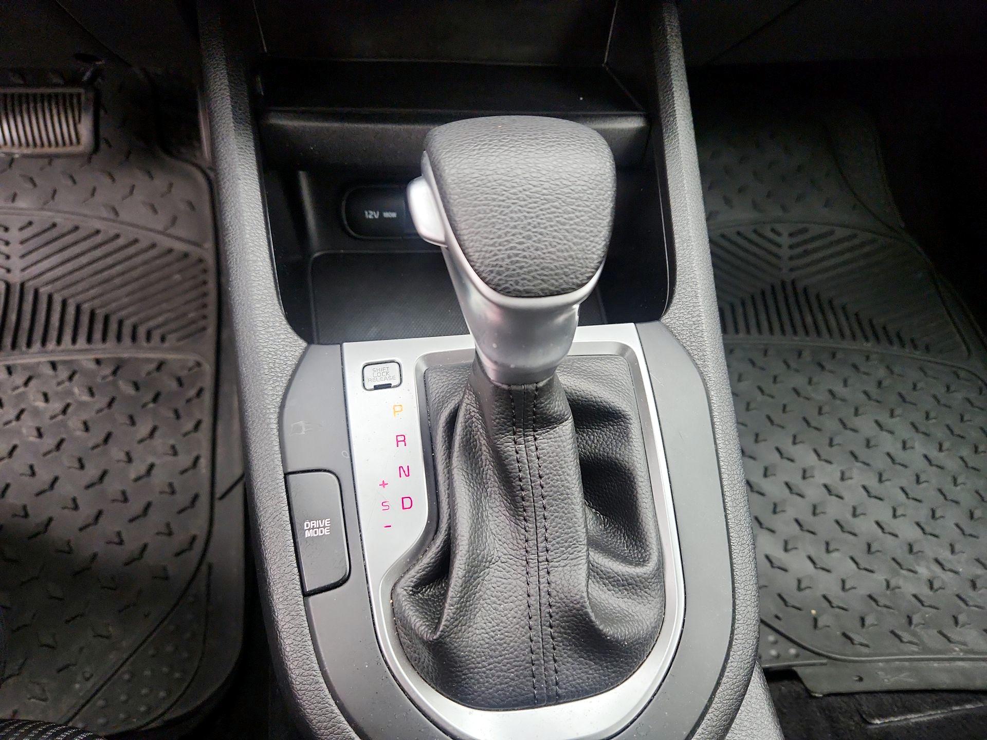 Thumbnail: 2021 Kia Forte - 17