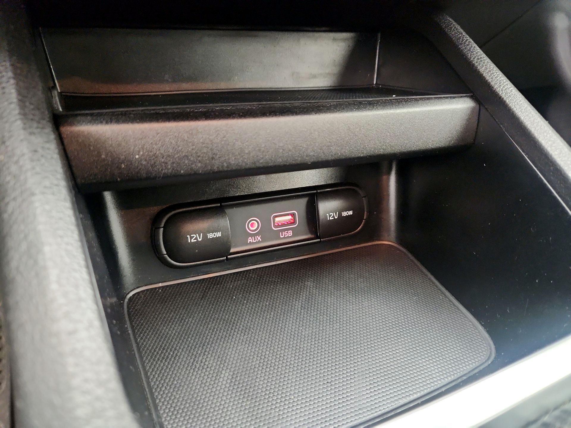 Thumbnail: 2021 Kia Forte - 18