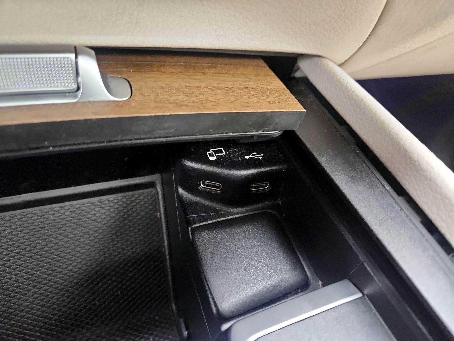 Thumbnail: 2022 Mercedes-Benz GLE - 19