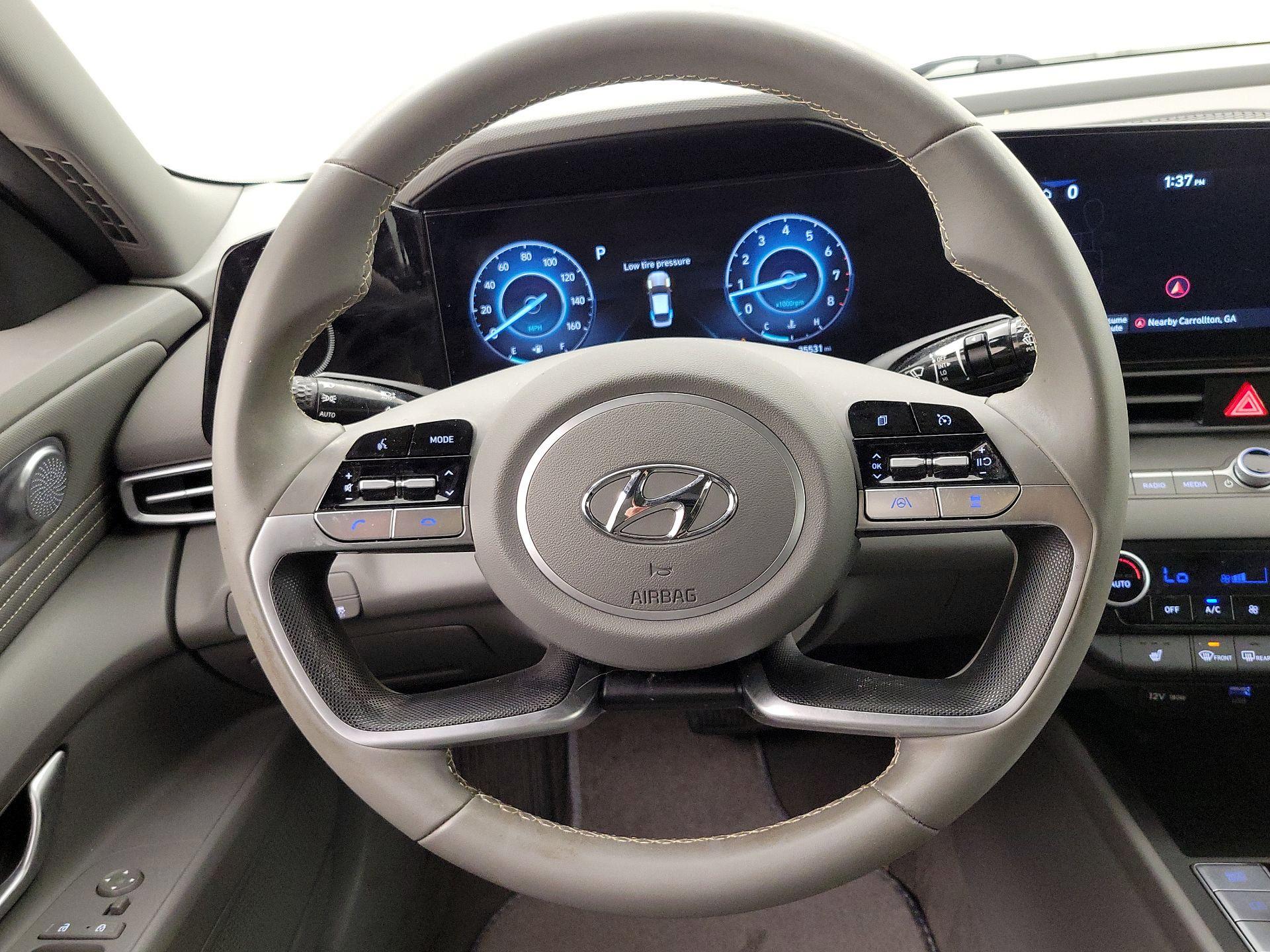 Thumbnail: 2023 Hyundai Elantra - 10