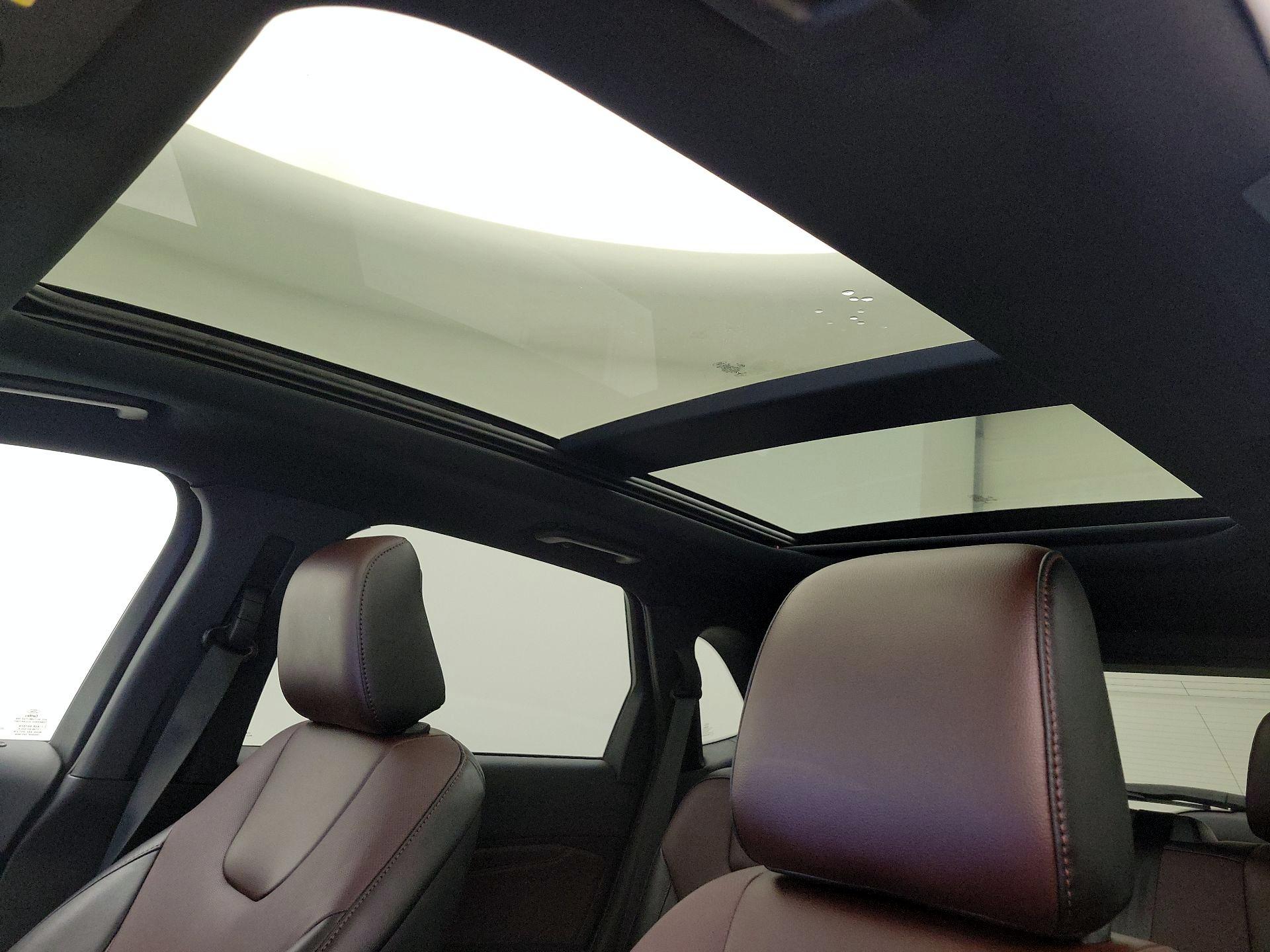 Thumbnail: 2021 Ford Edge - 20