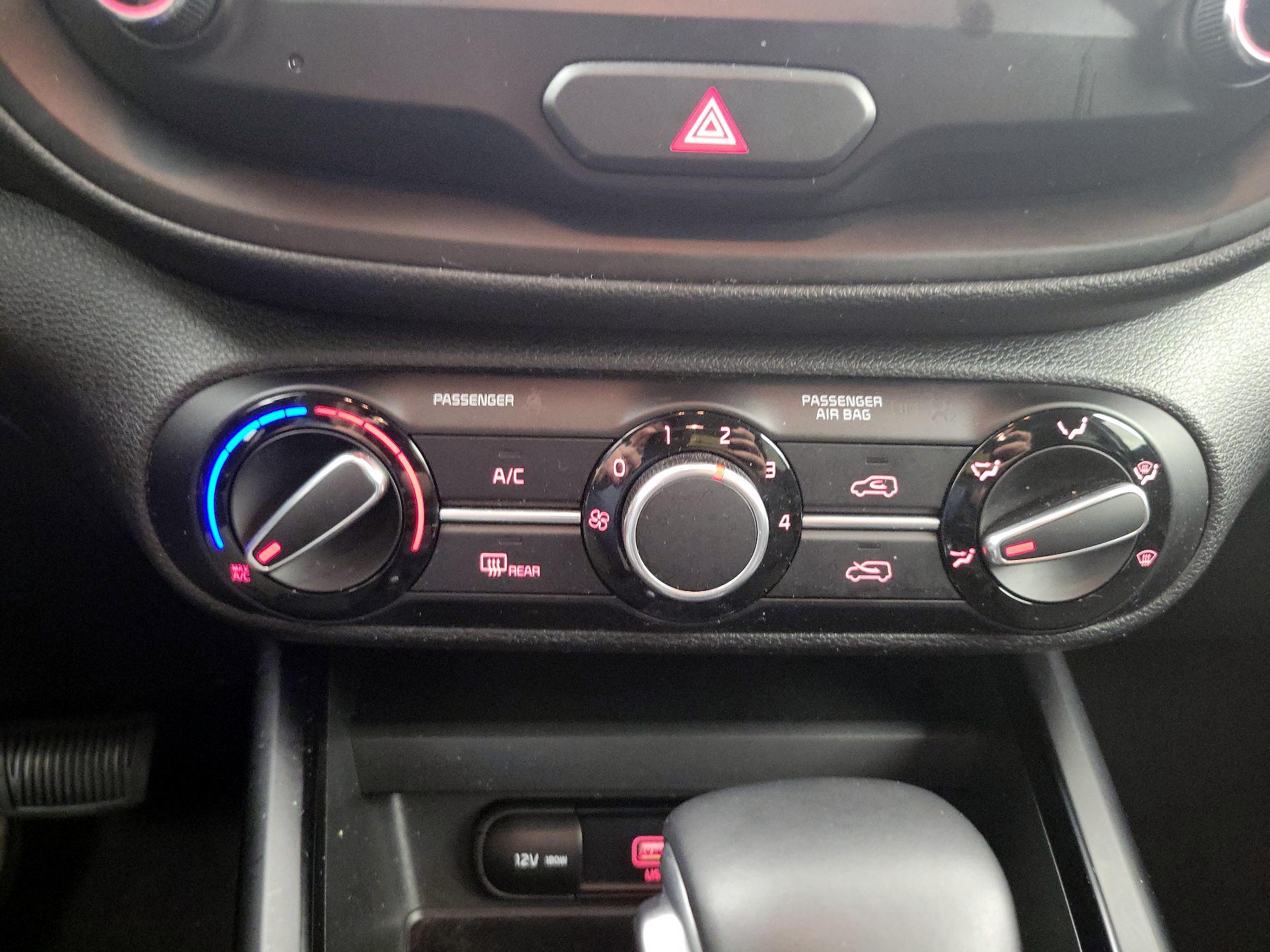 Thumbnail: 2020 Kia Soul - 16